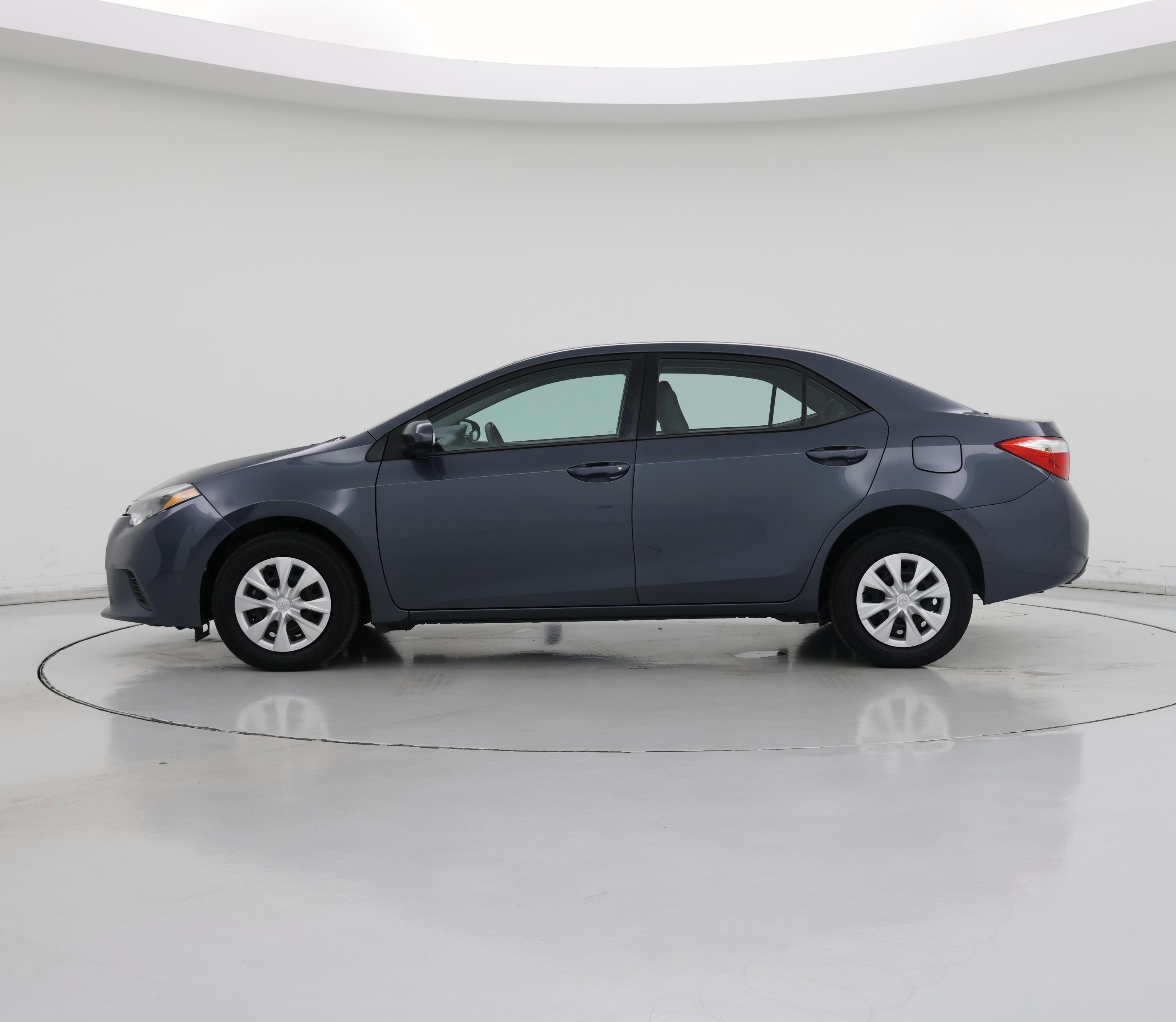 Thumbnail: 2015 Toyota Corolla - 3