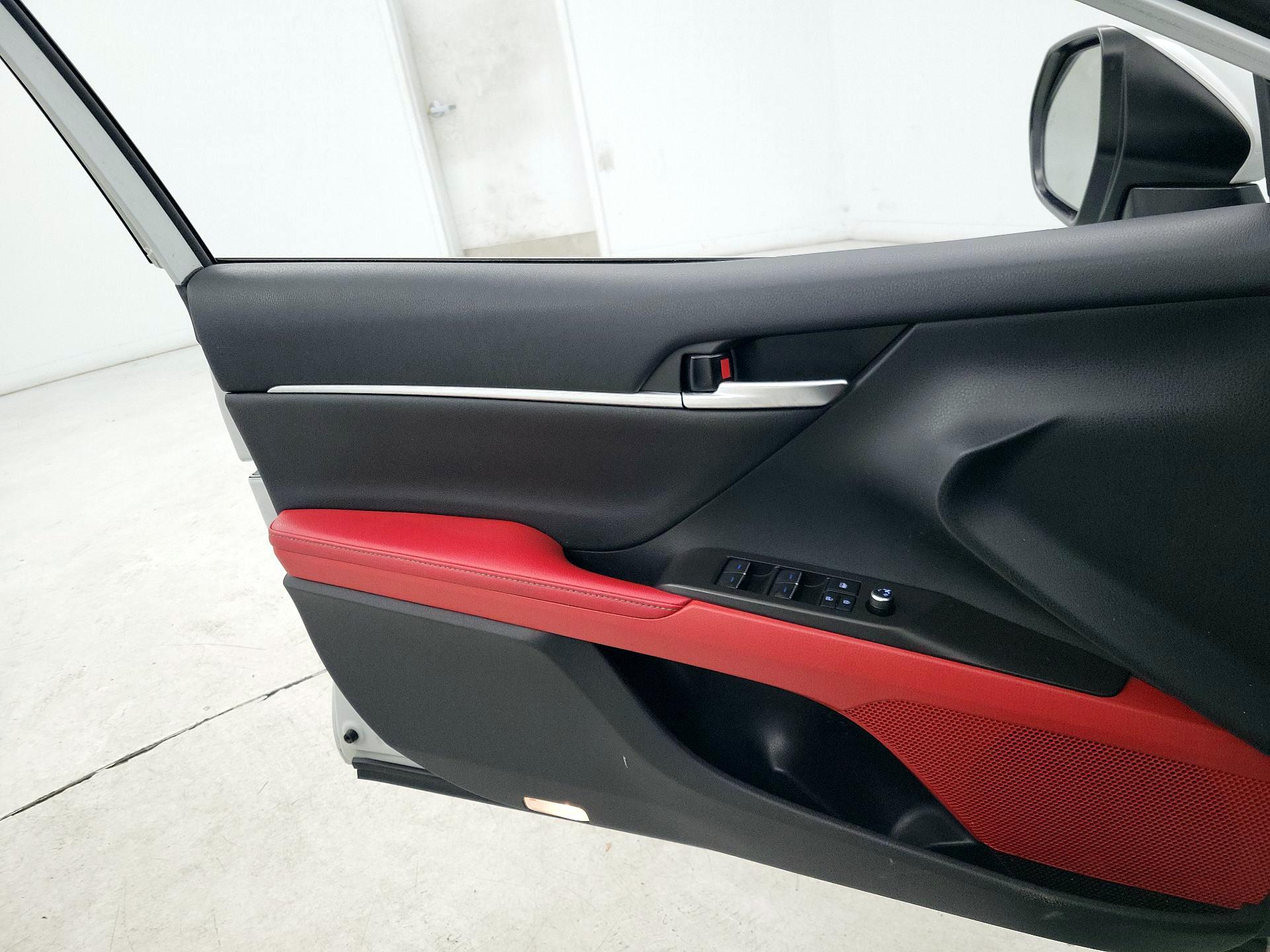 Thumbnail: 2023 Toyota Camry - 12