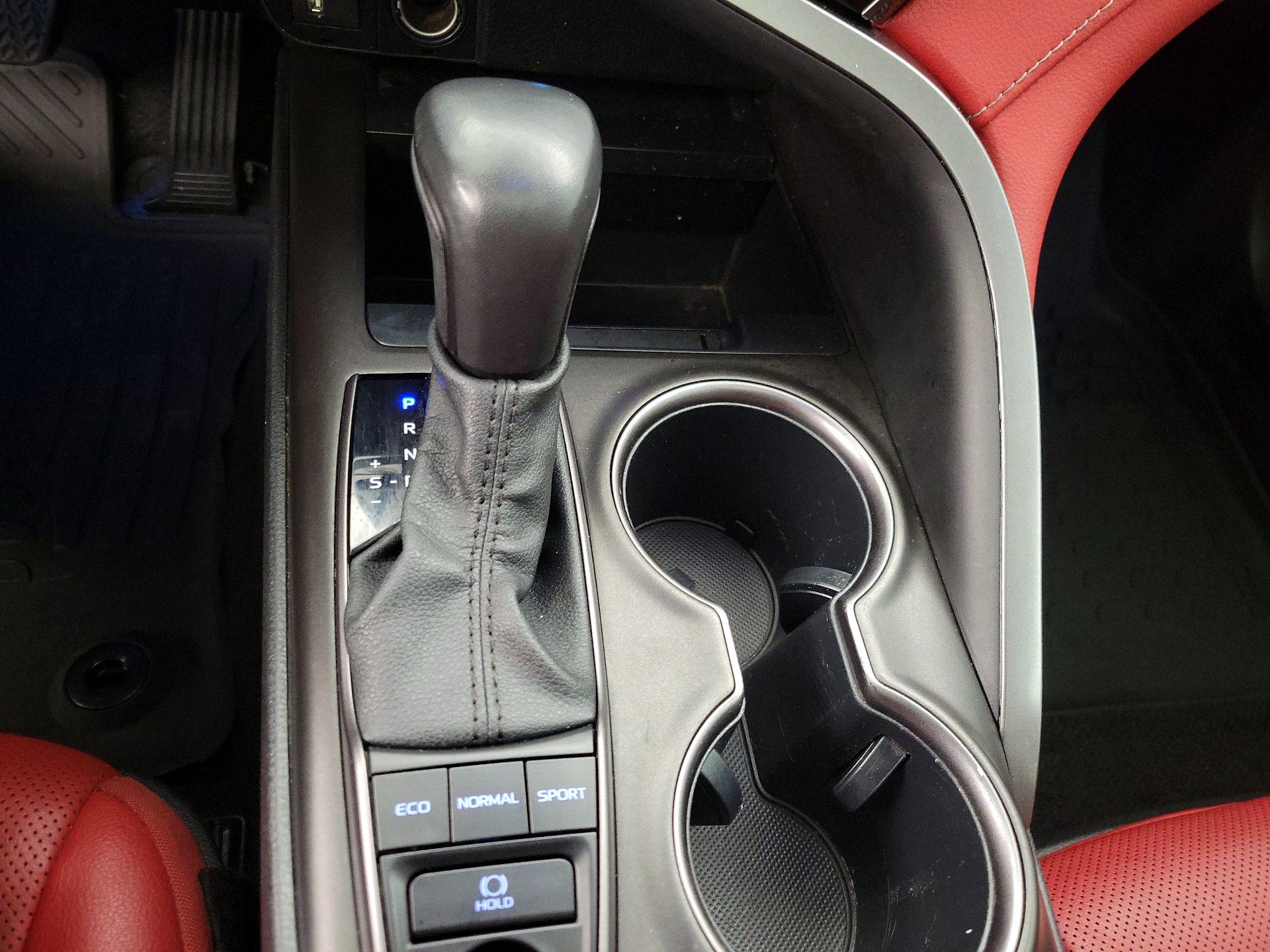 Thumbnail: 2023 Toyota Camry - 17