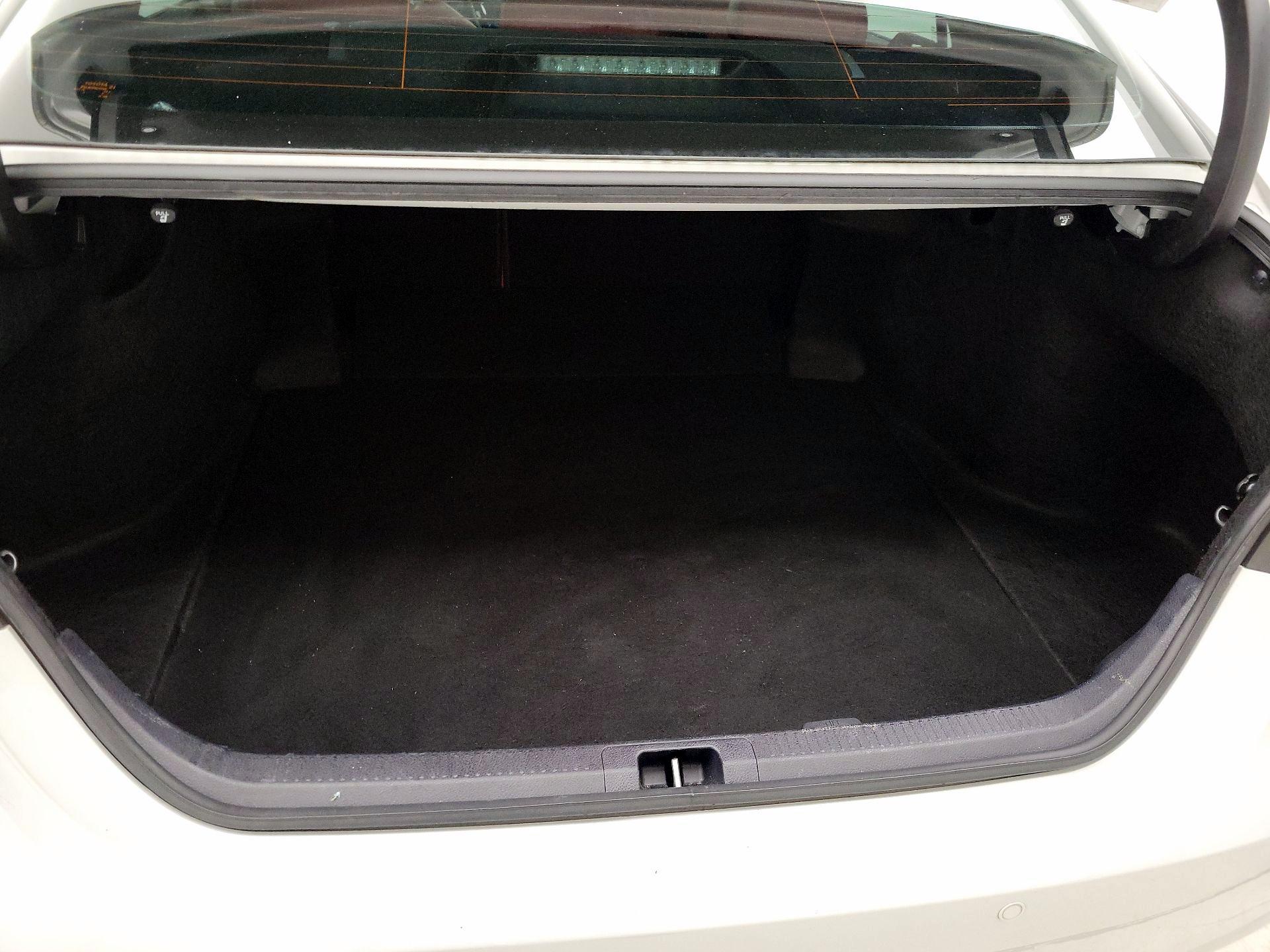 Thumbnail: 2023 Toyota Camry - 20