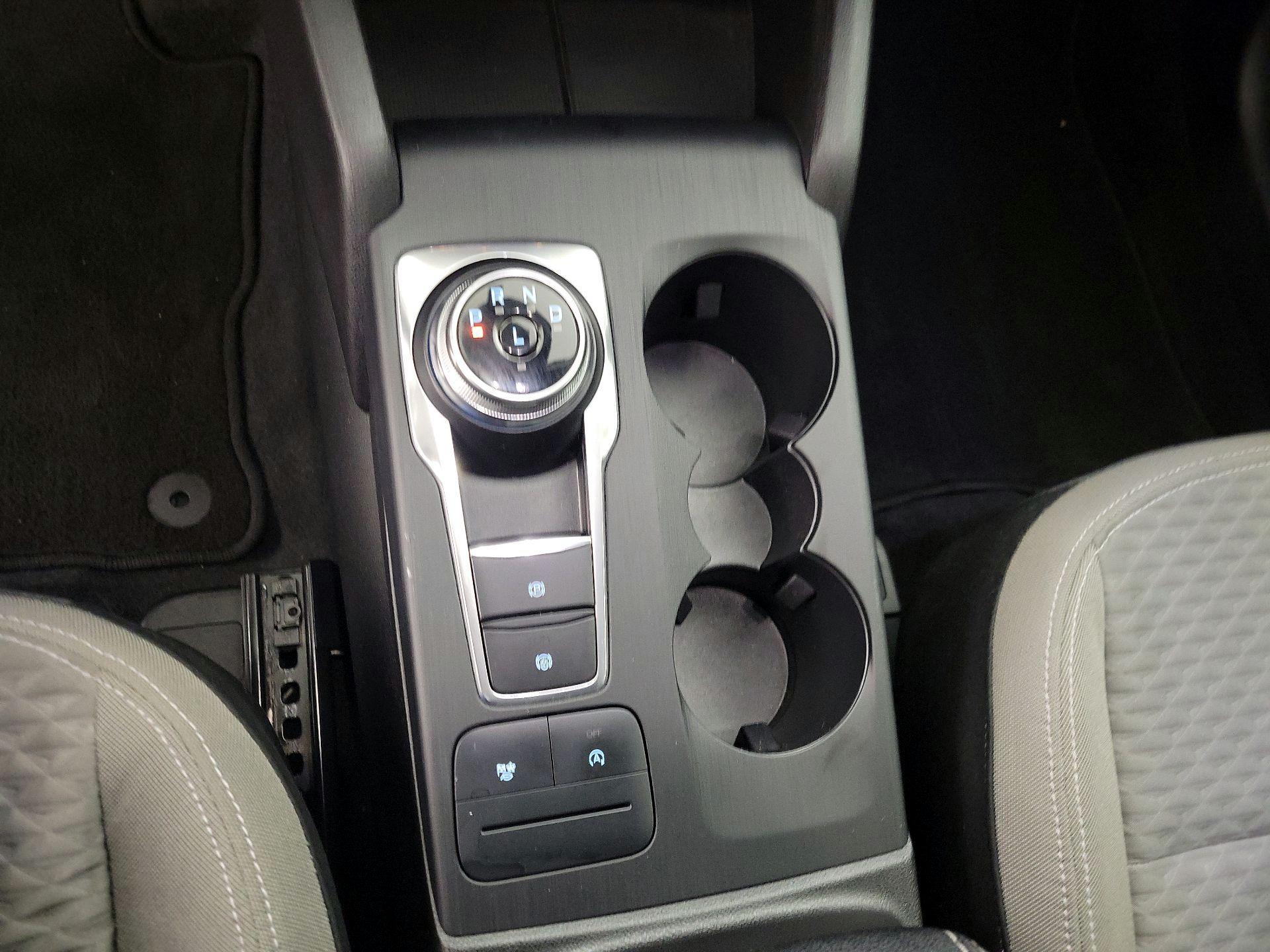 Thumbnail: 2022 Ford Escape - 17