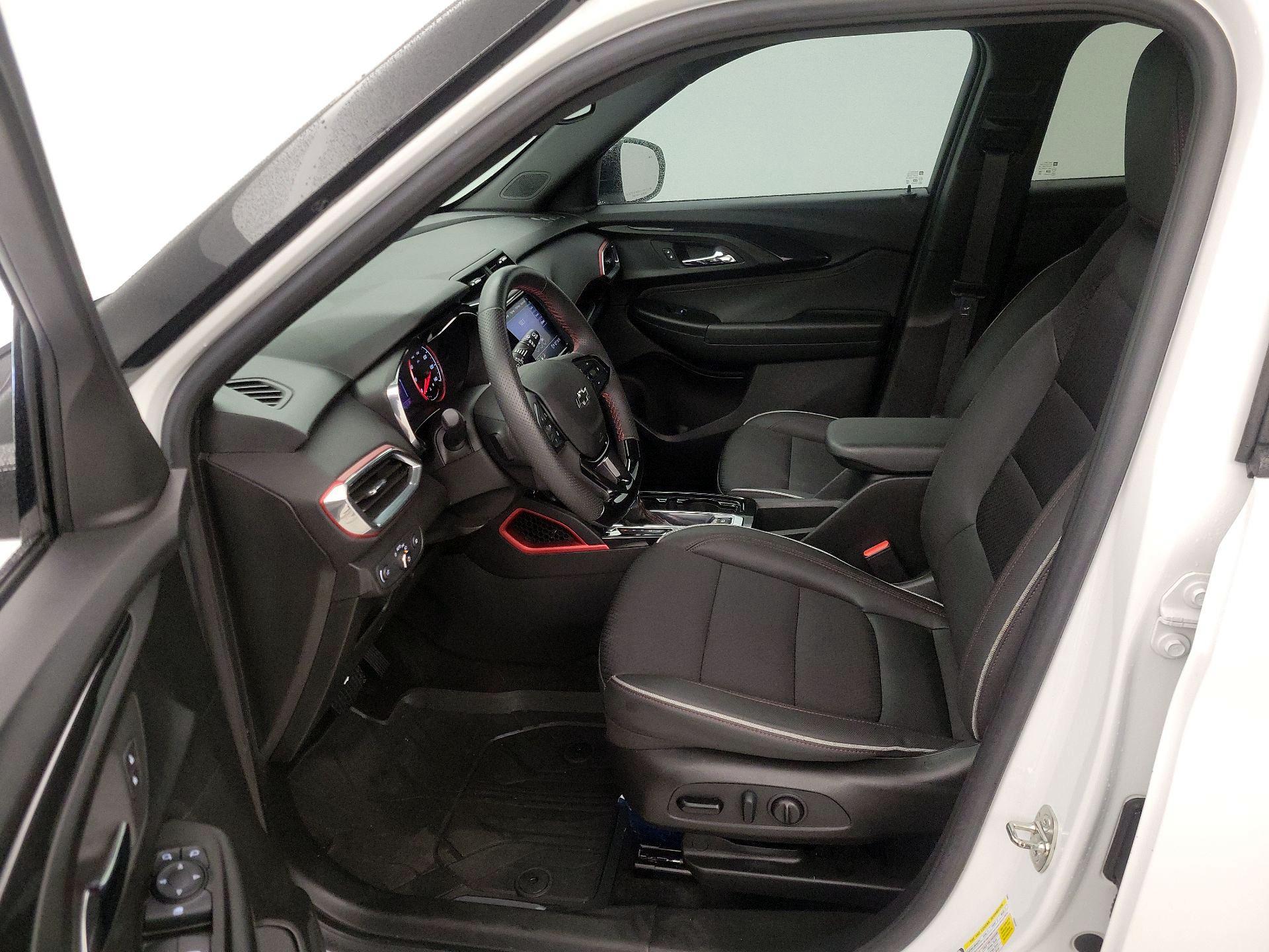 Thumbnail: 2022 Chevrolet TrailBlazer - 11