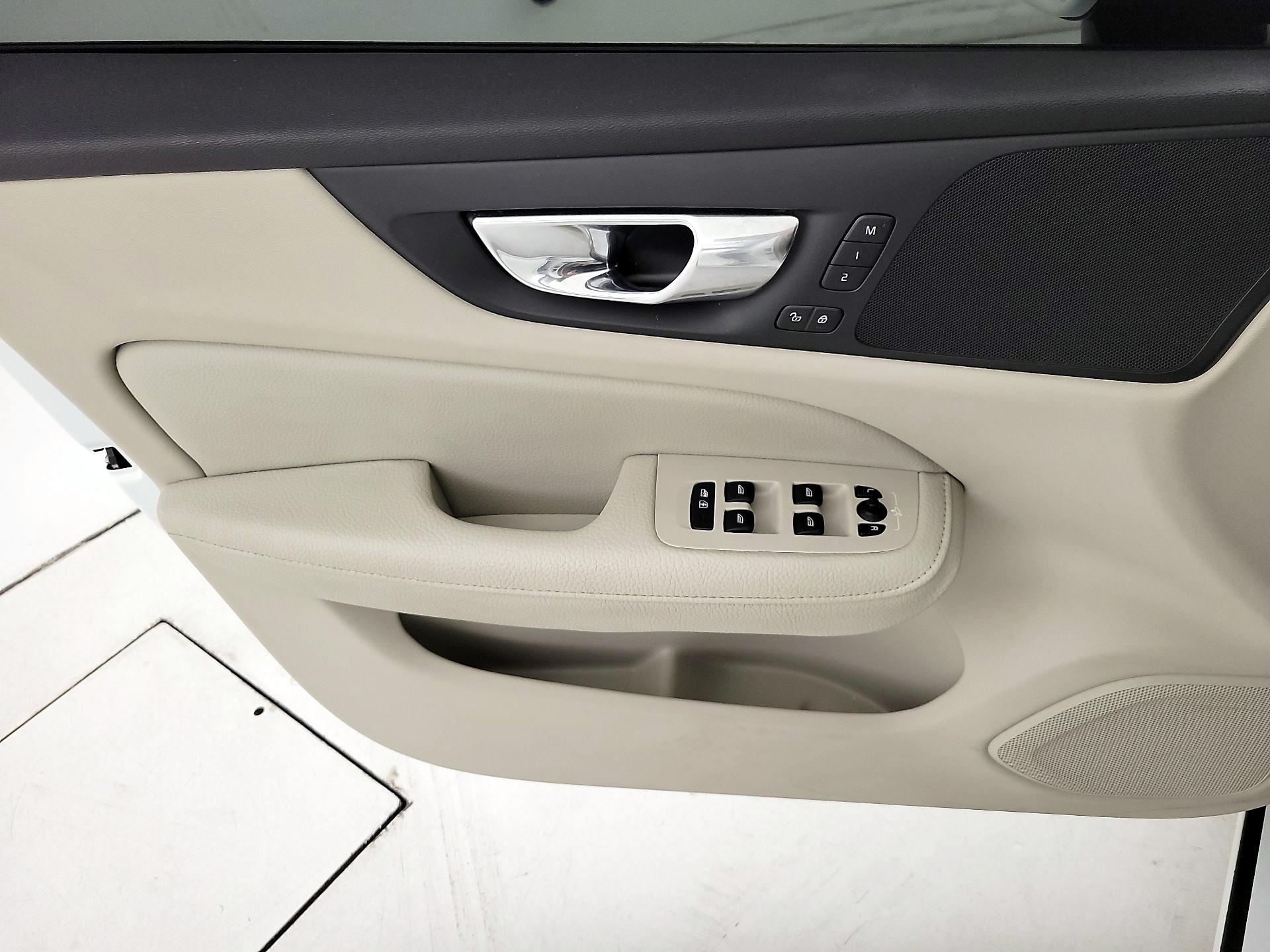 Thumbnail: 2021 Volvo S60 - 12