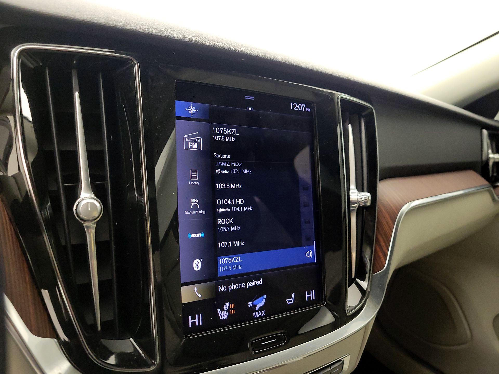 Thumbnail: 2021 Volvo S60 - 16