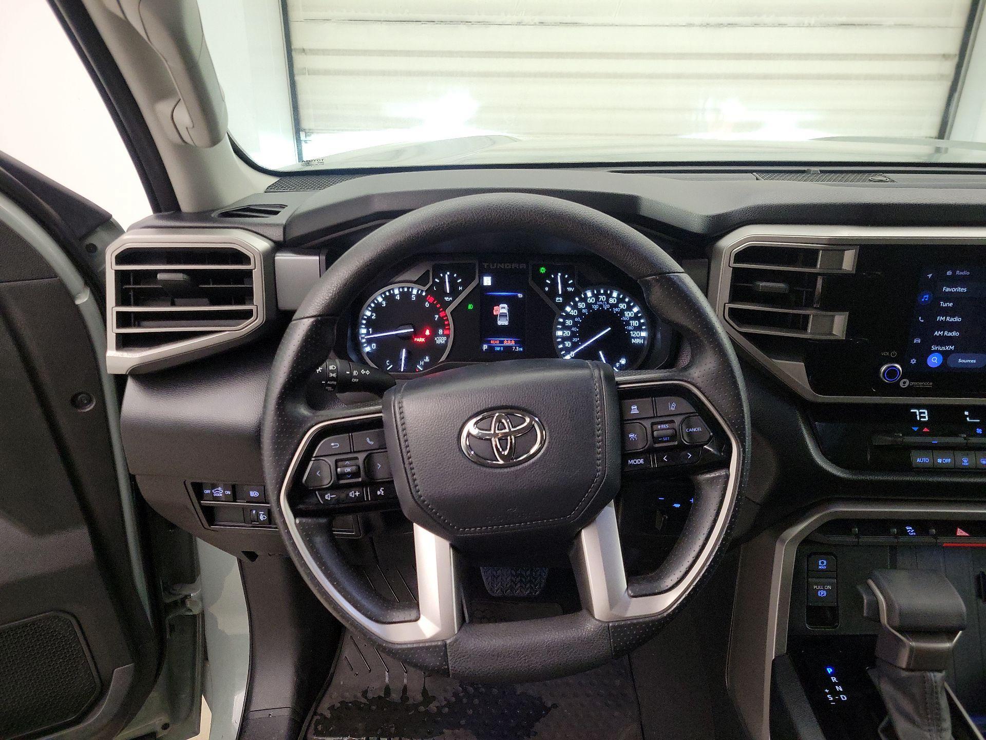 Thumbnail: 2024 Toyota Tundra - 10