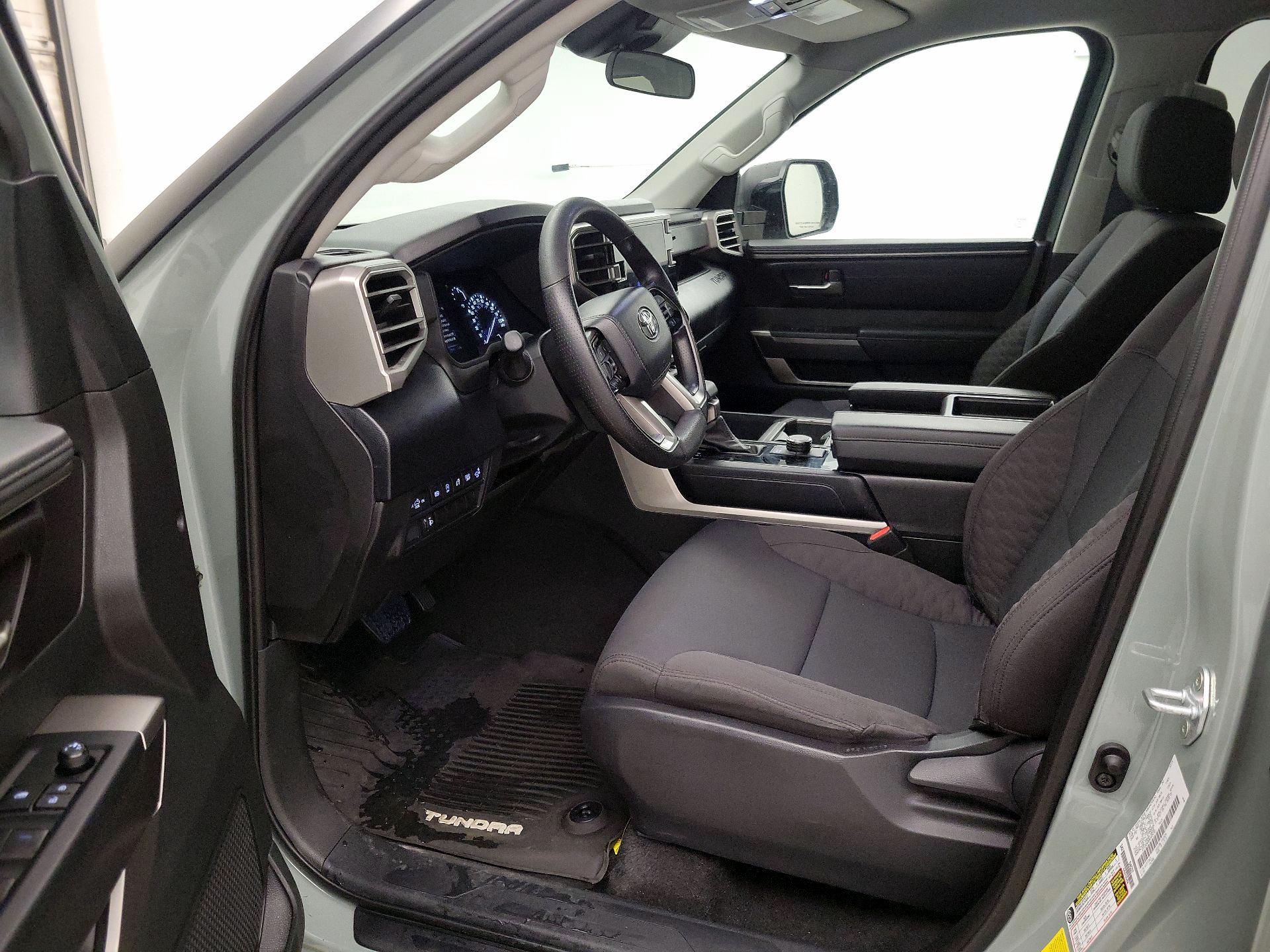 Thumbnail: 2024 Toyota Tundra - 11