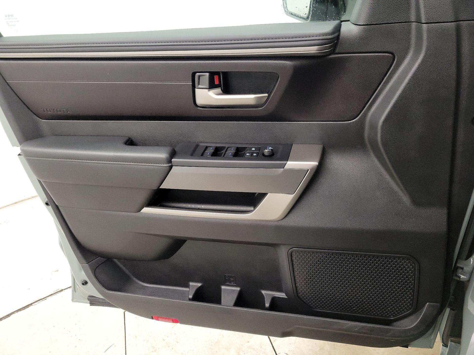 Thumbnail: 2024 Toyota Tundra - 12