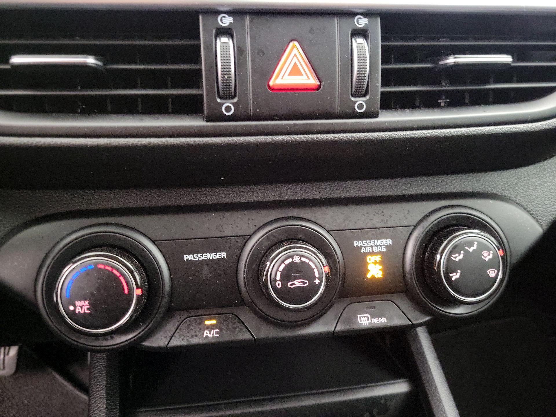 Thumbnail: 2023 Kia Forte - 16