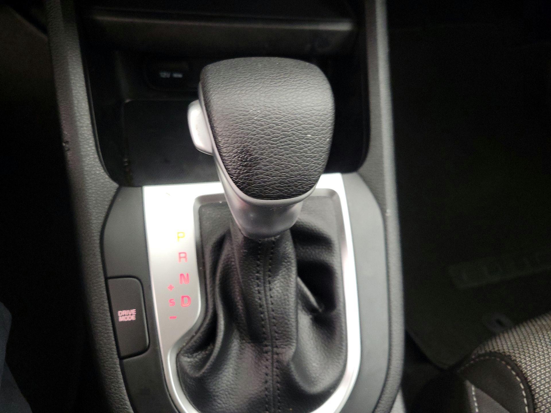 Thumbnail: 2023 Kia Forte - 17