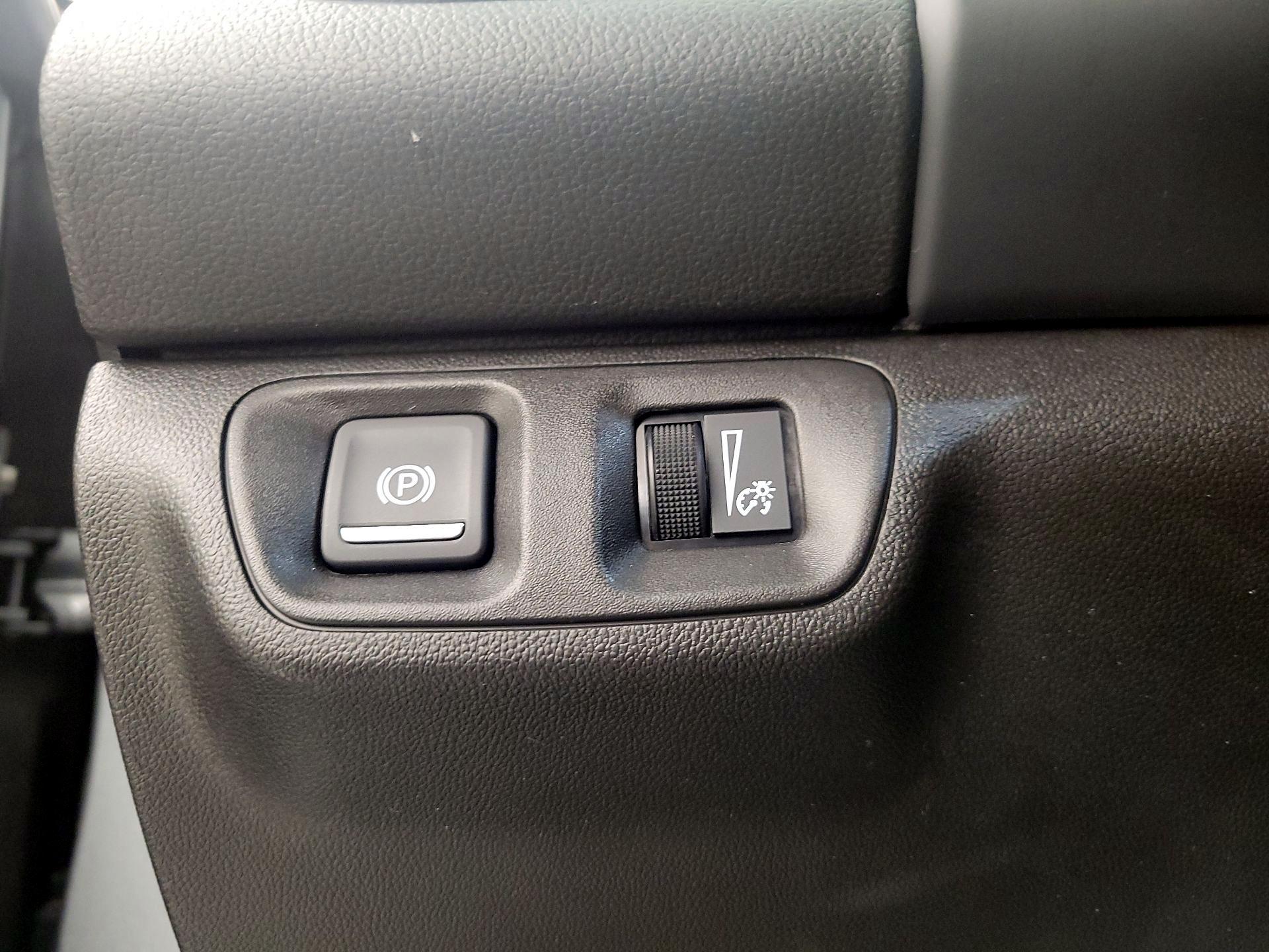 Thumbnail: 2023 GMC Acadia - 13