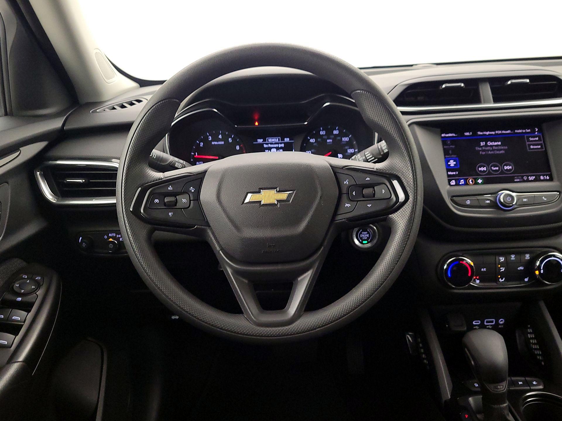 Thumbnail: 2023 Chevrolet TrailBlazer - 10