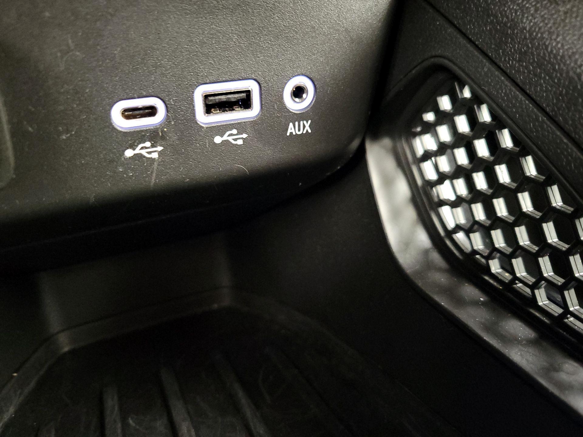 Thumbnail: 2023 Chevrolet TrailBlazer - 18