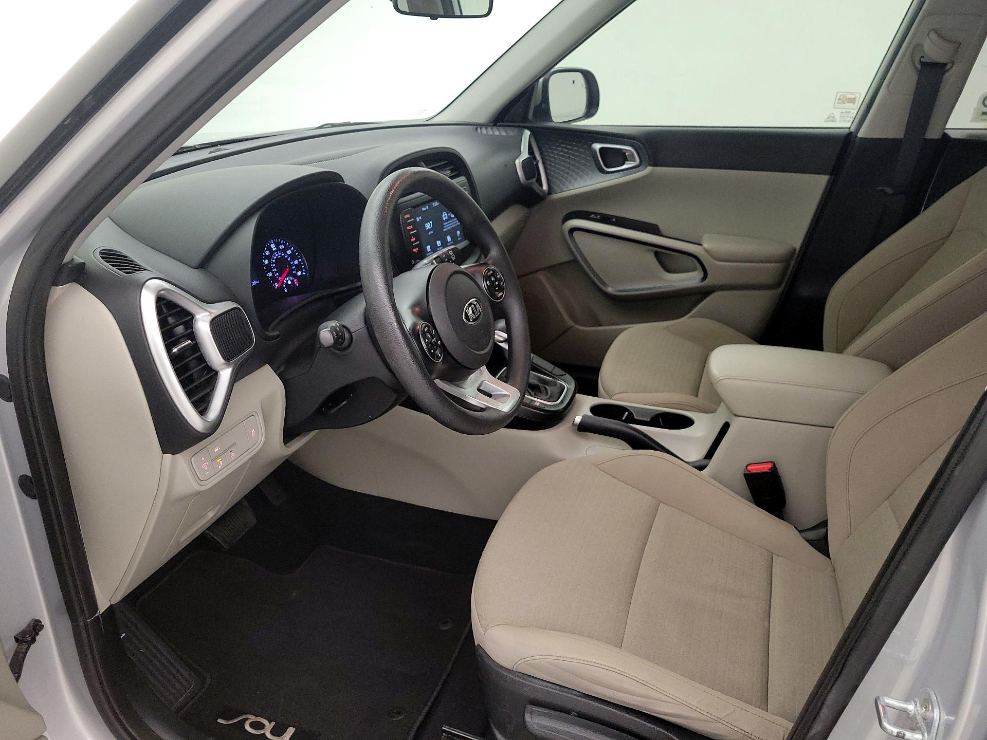 Thumbnail: 2020 Kia Soul - 11