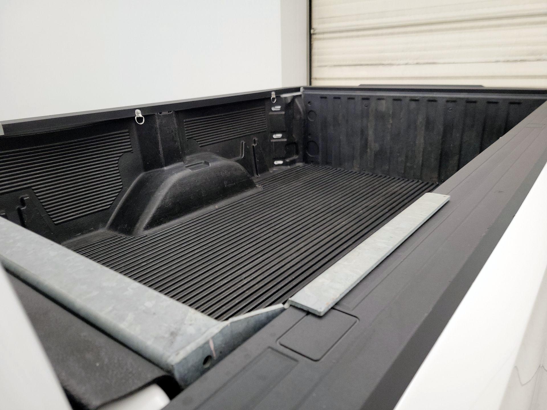 Thumbnail: 2023 Chevrolet Silverado 1500 - 19