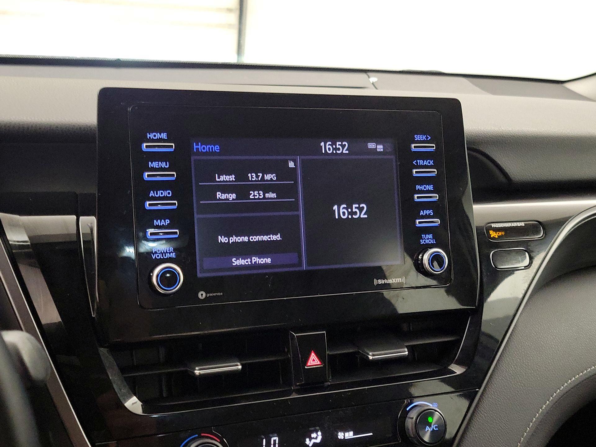 Thumbnail: 2021 Toyota Camry - 15