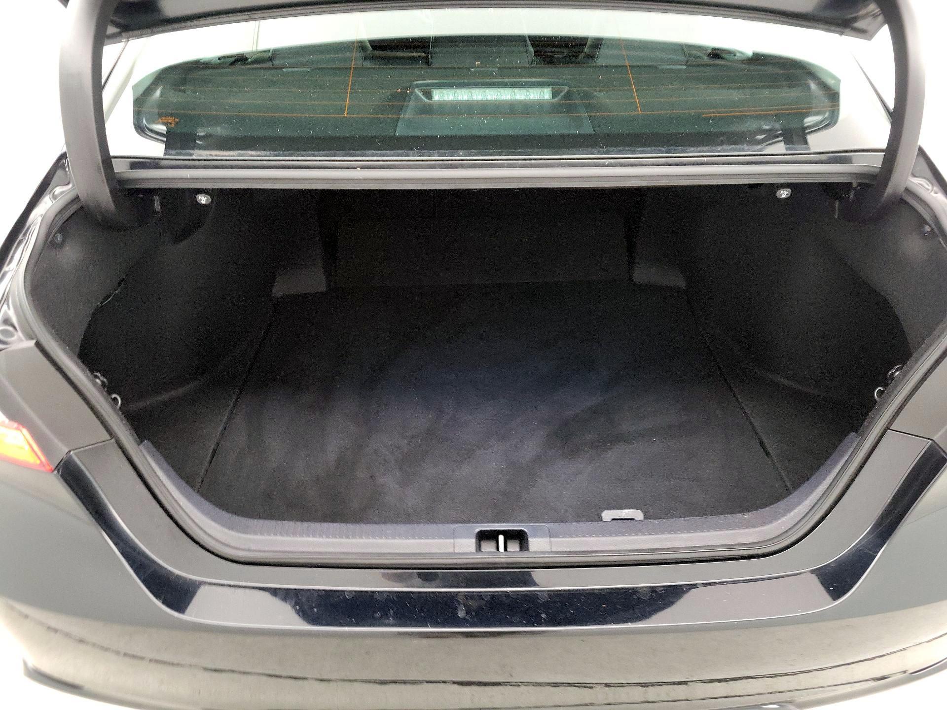 Thumbnail: 2021 Toyota Camry - 20