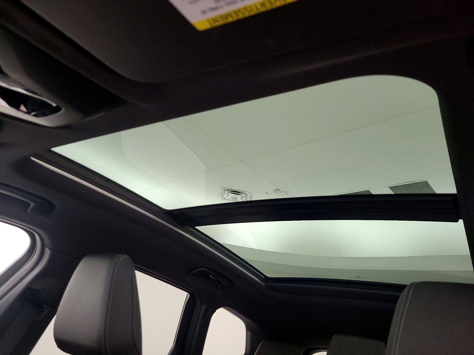 Thumbnail: 2023 BMW X1 - 20