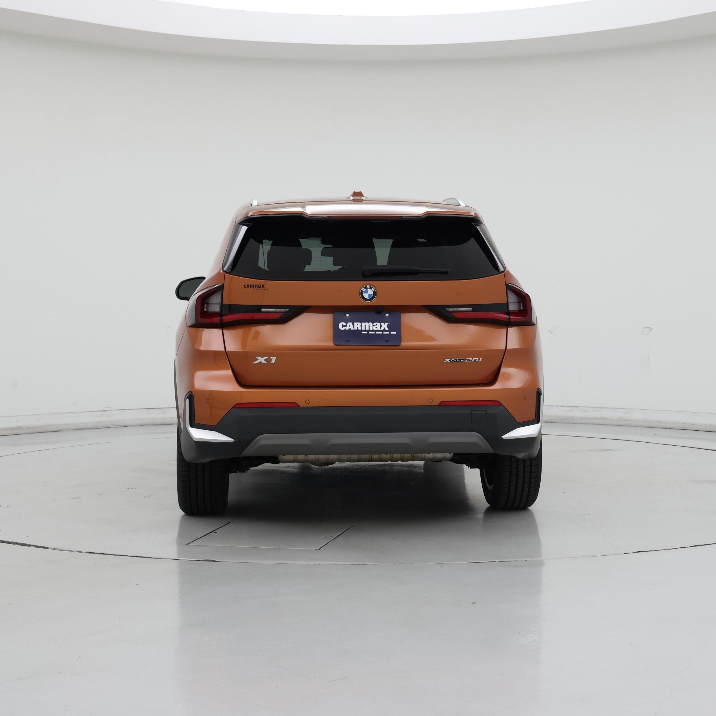 Thumbnail: 2023 BMW X1 - 6