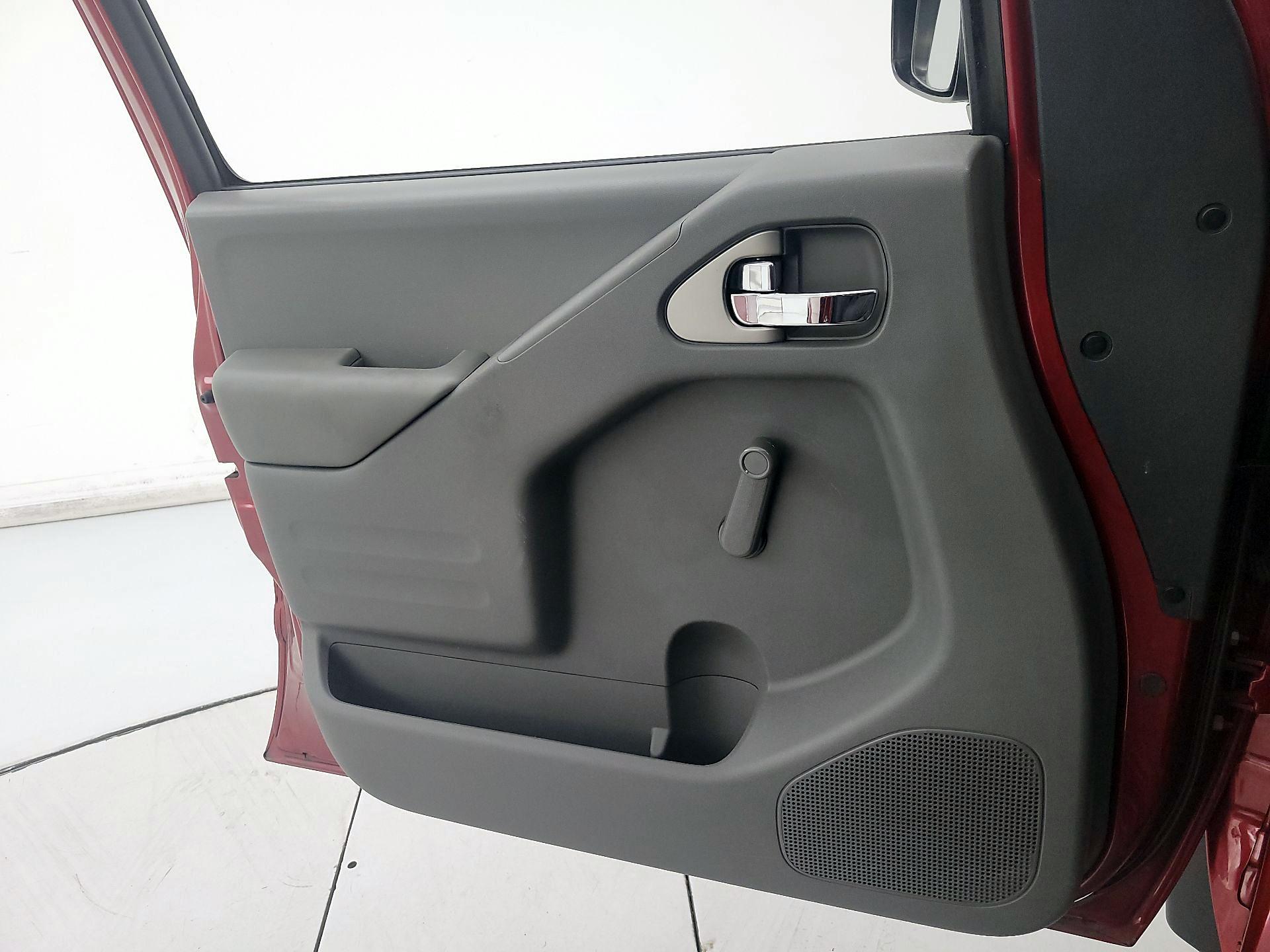 Thumbnail: 2018 Nissan Frontier - 12