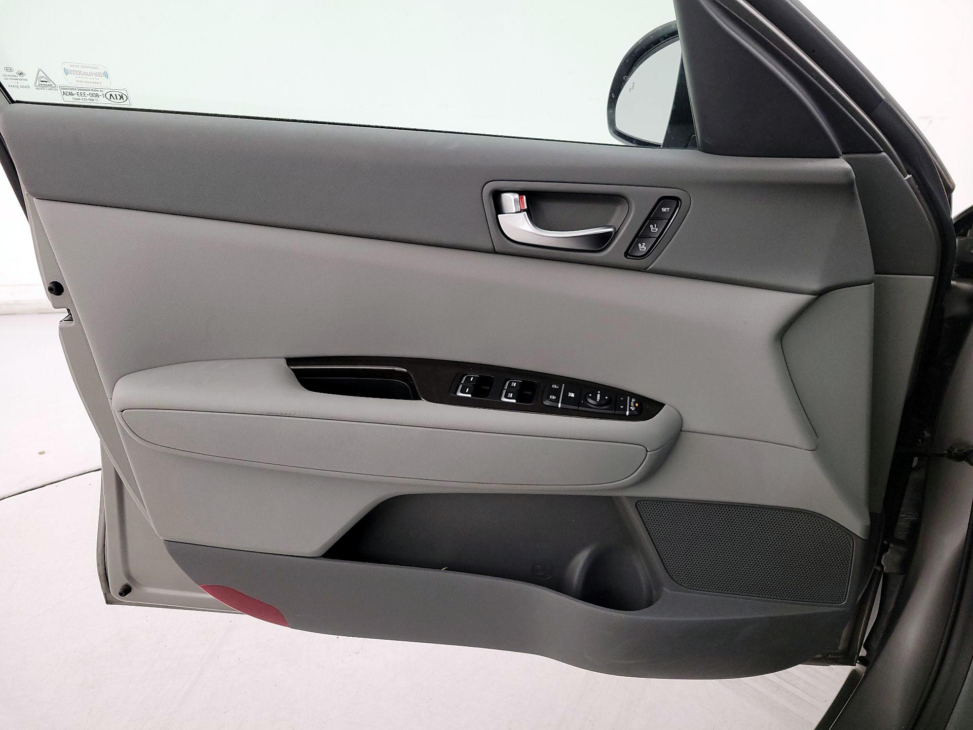 Thumbnail: 2016 Kia Optima - 12