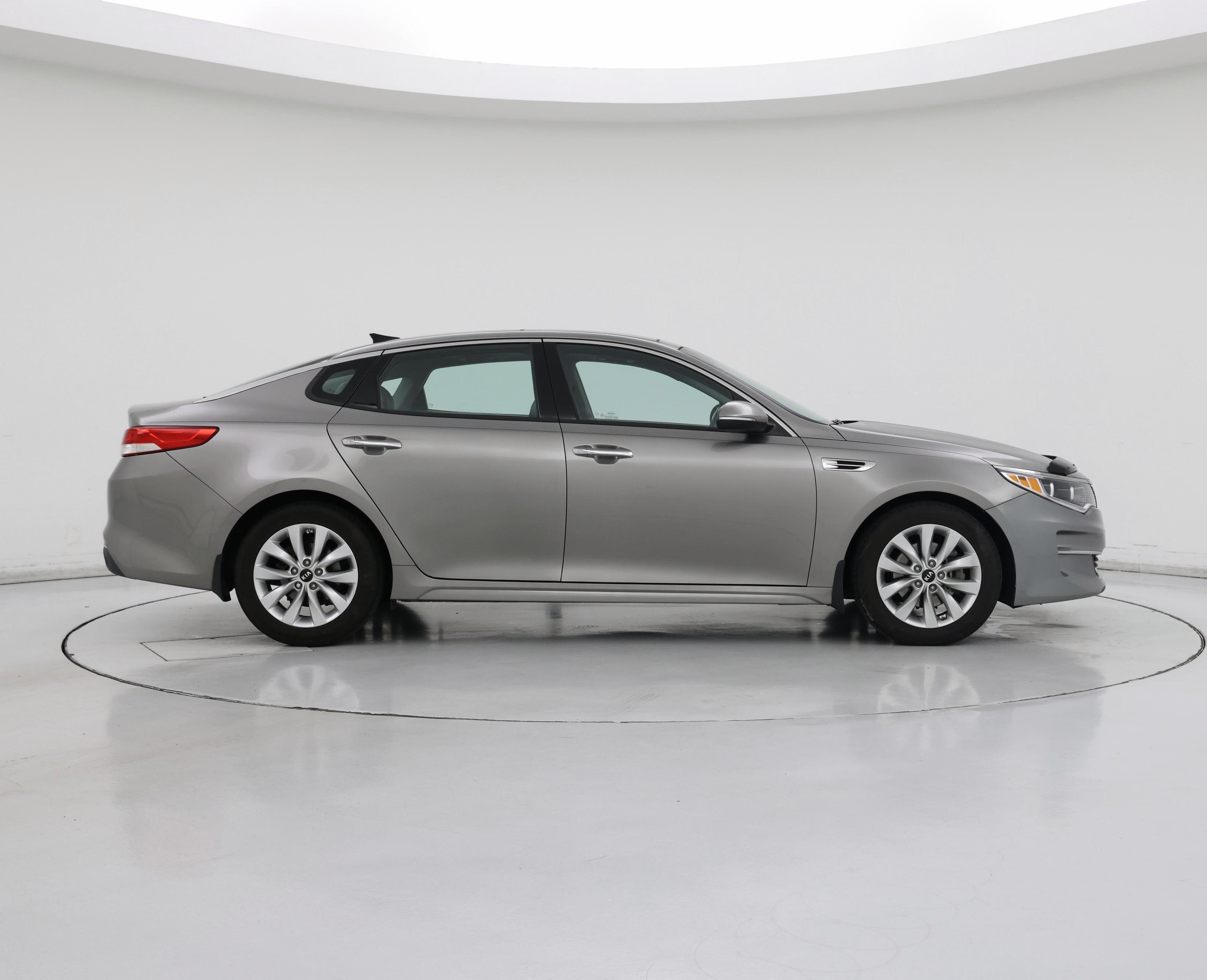 Thumbnail: 2016 Kia Optima - 7