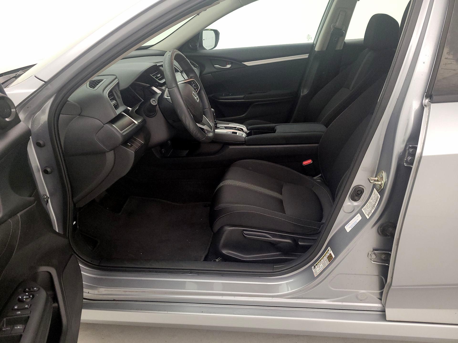 Thumbnail: 2016 Honda Civic - 11