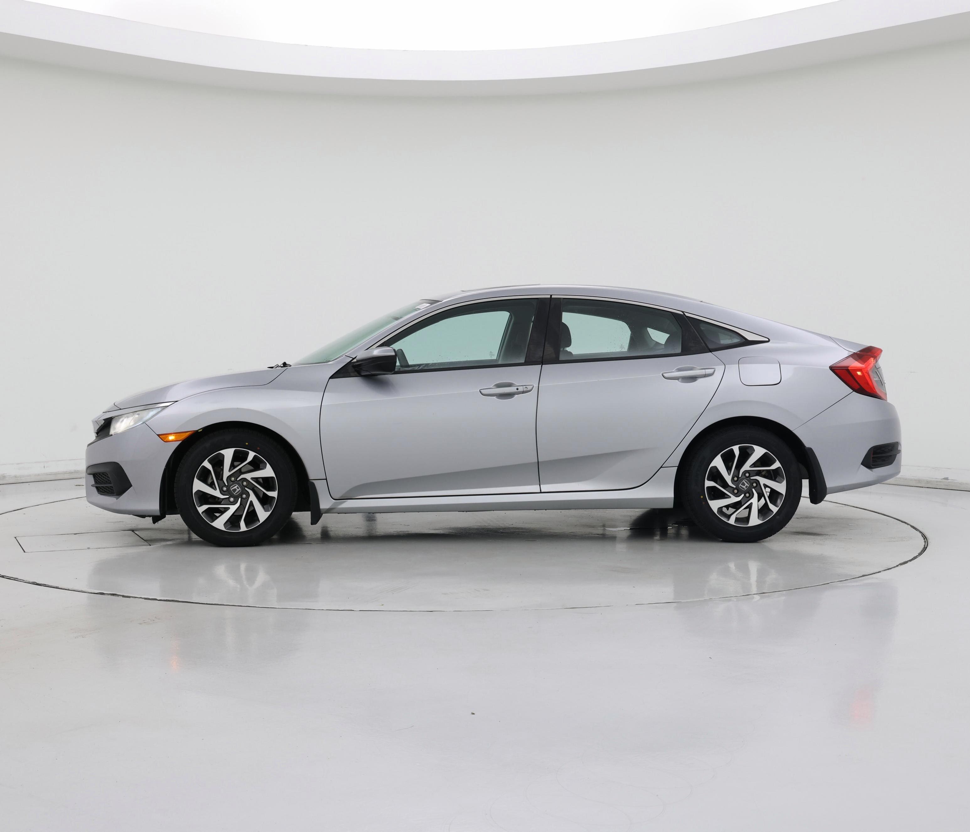 Thumbnail: 2016 Honda Civic - 3