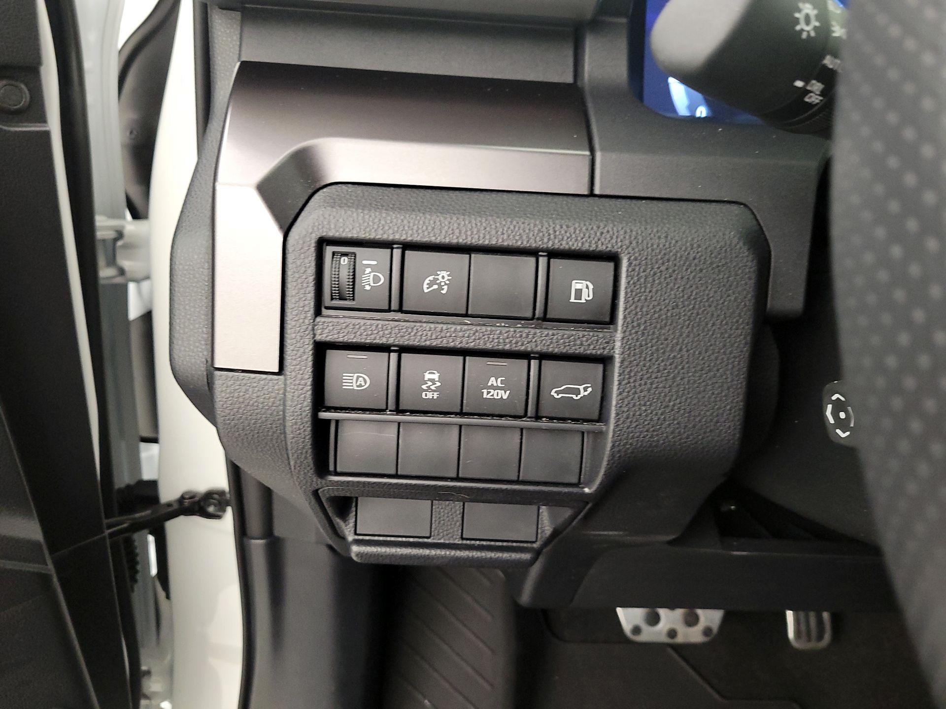 Thumbnail: 2025 Toyota 4Runner - 13