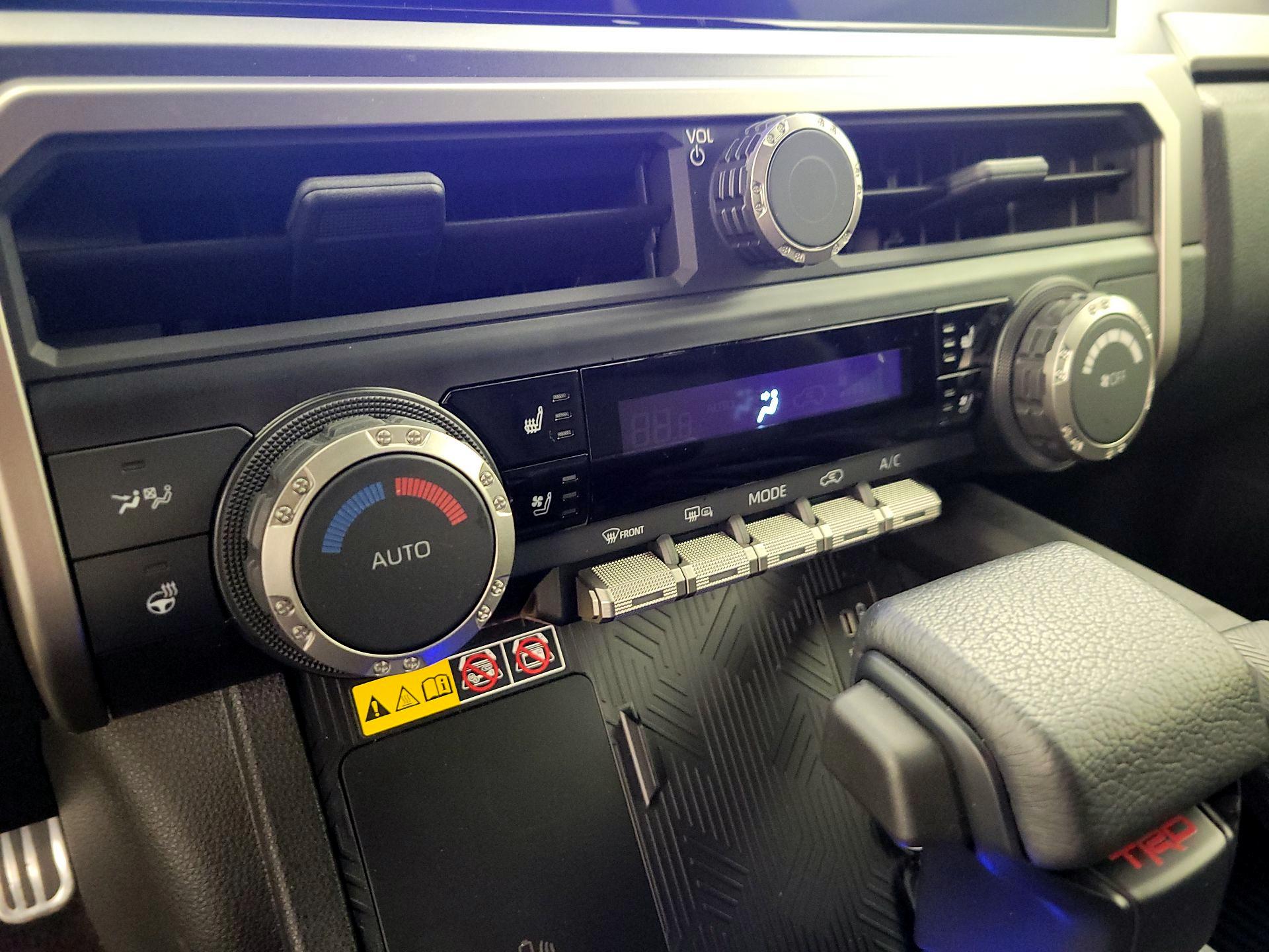 Thumbnail: 2025 Toyota 4Runner - 16