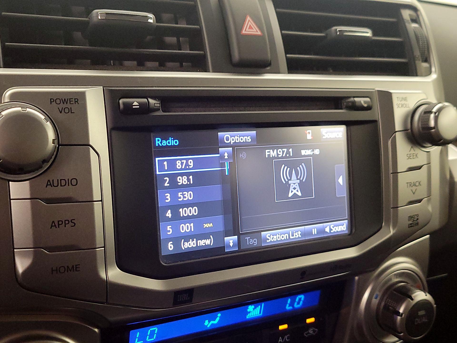 Thumbnail: 2015 Toyota 4Runner - 15