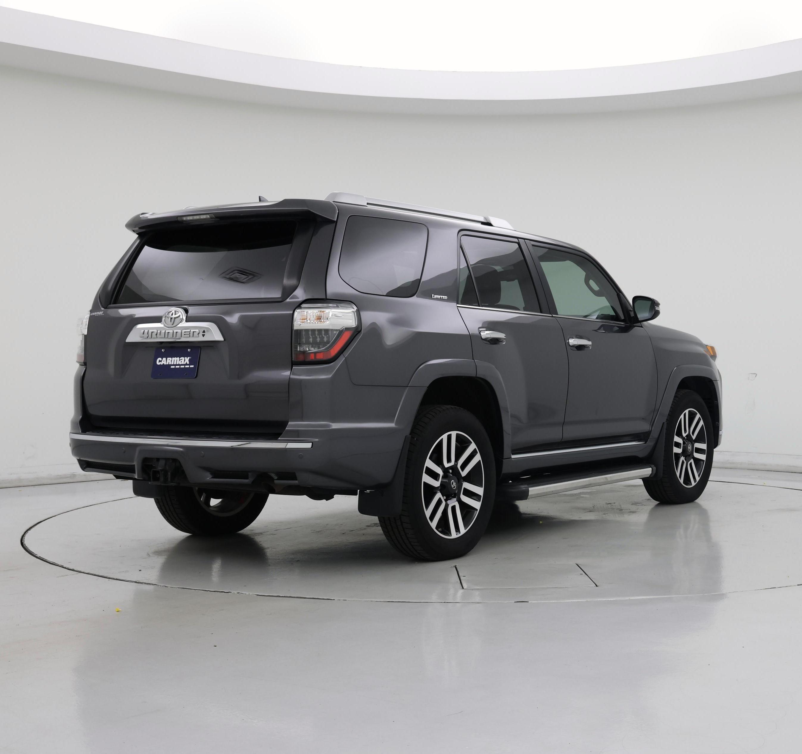 Thumbnail: 2015 Toyota 4Runner - 8