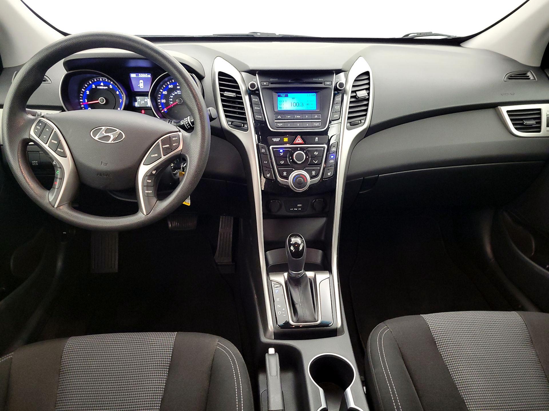 Thumbnail: 2016 Hyundai Elantra - 9