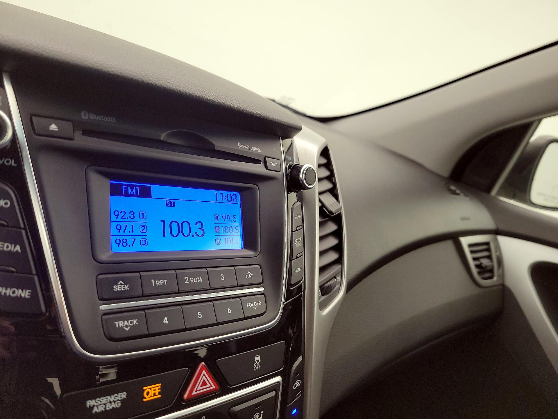 Thumbnail: 2016 Hyundai Elantra - 13