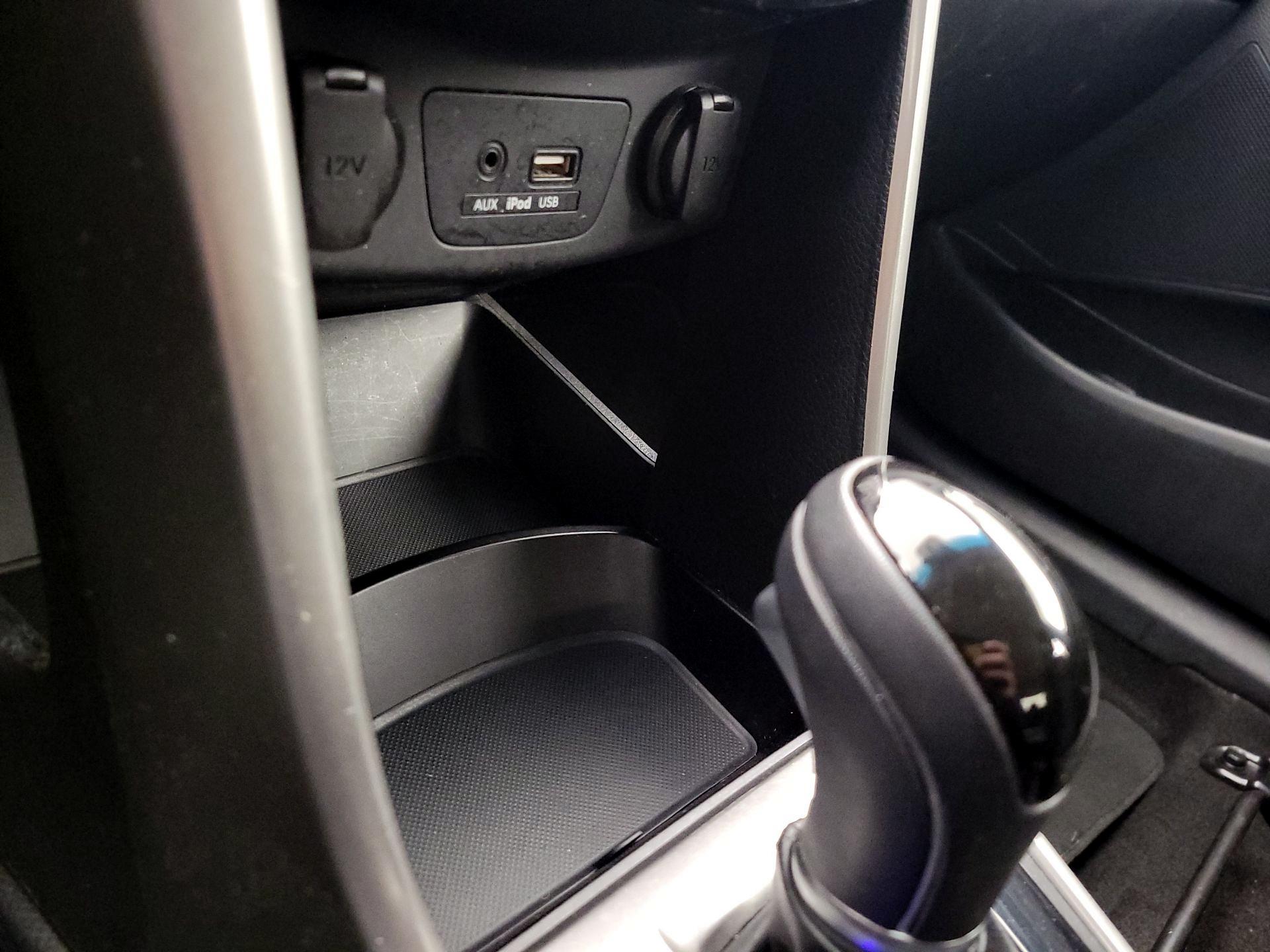 Thumbnail: 2016 Hyundai Elantra - 16