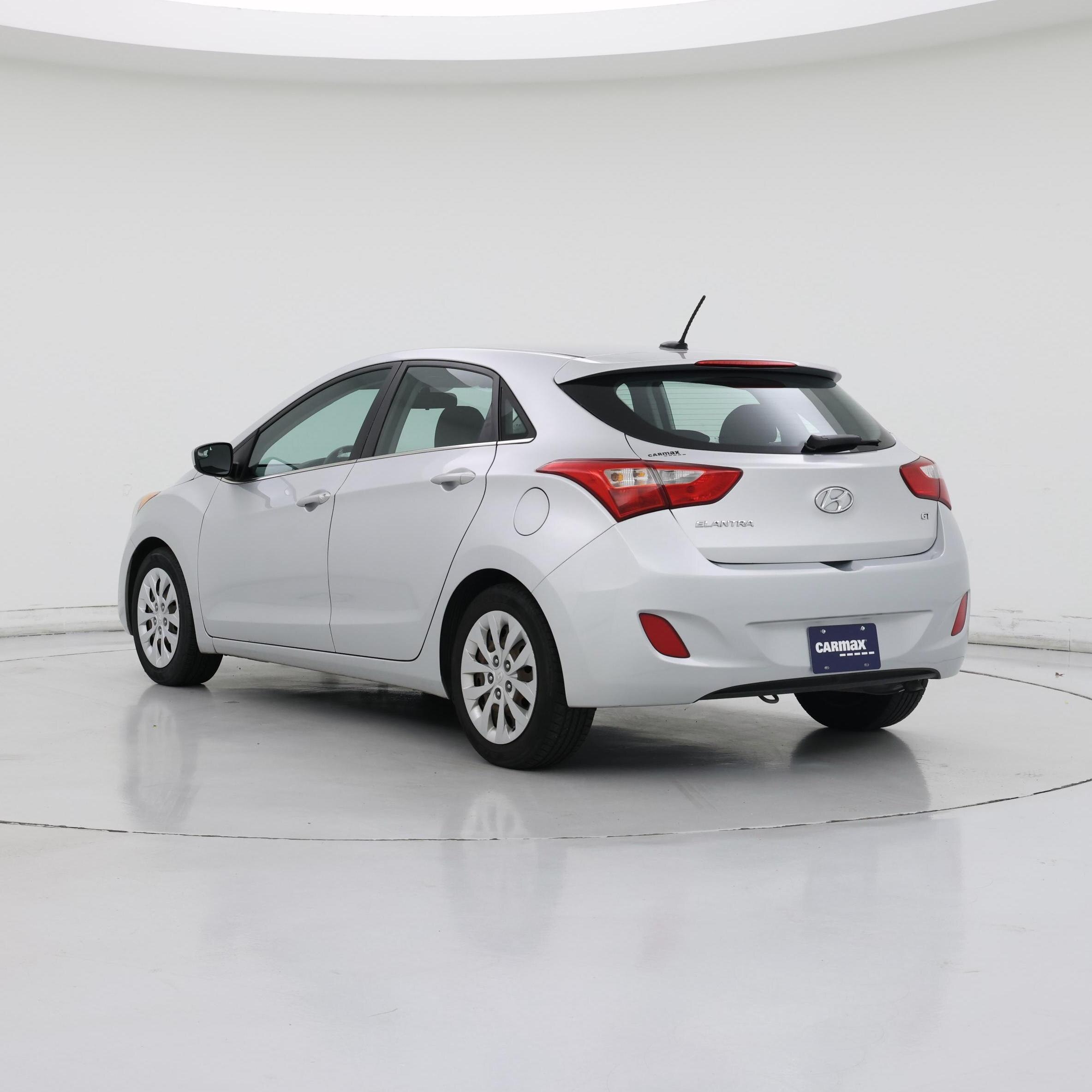 Thumbnail: 2016 Hyundai Elantra - 2