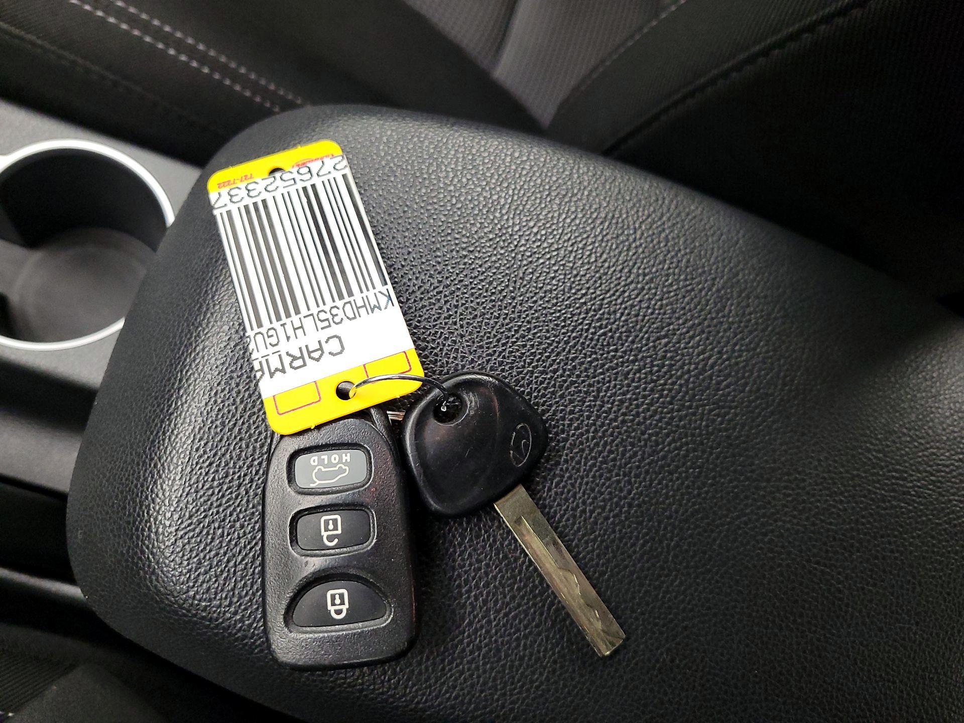 Thumbnail: 2016 Hyundai Elantra - 20