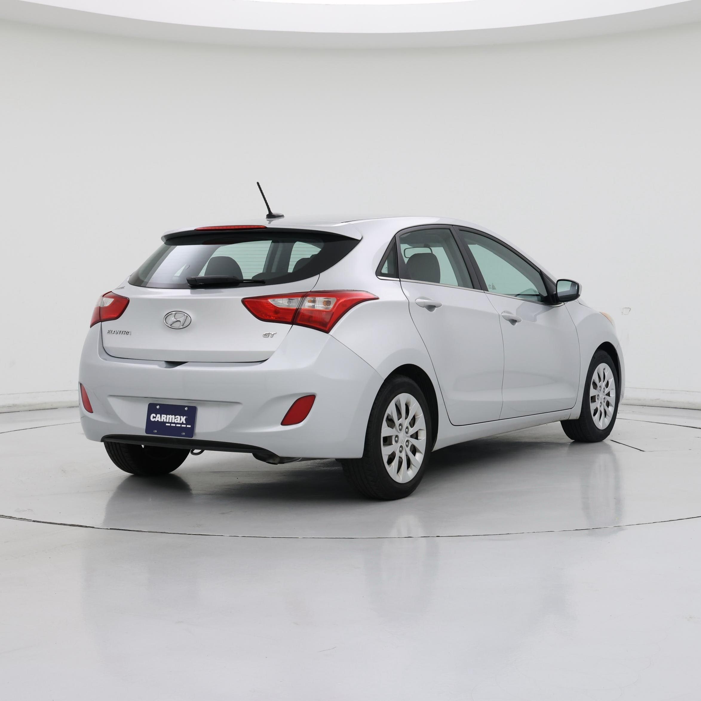 Thumbnail: 2016 Hyundai Elantra - 8