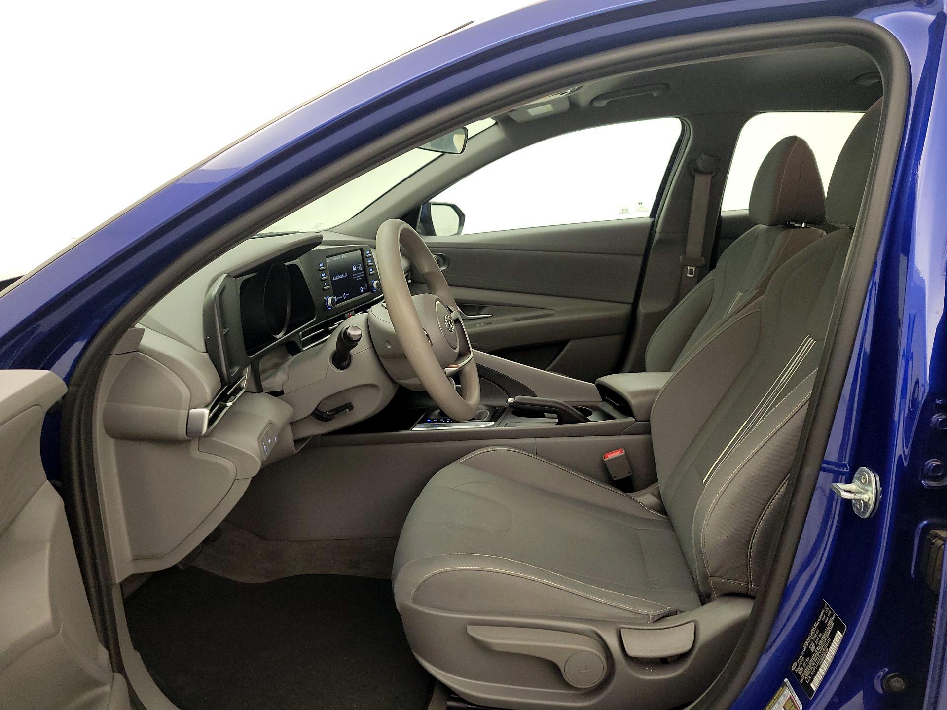 Thumbnail: 2021 Hyundai Elantra - 11