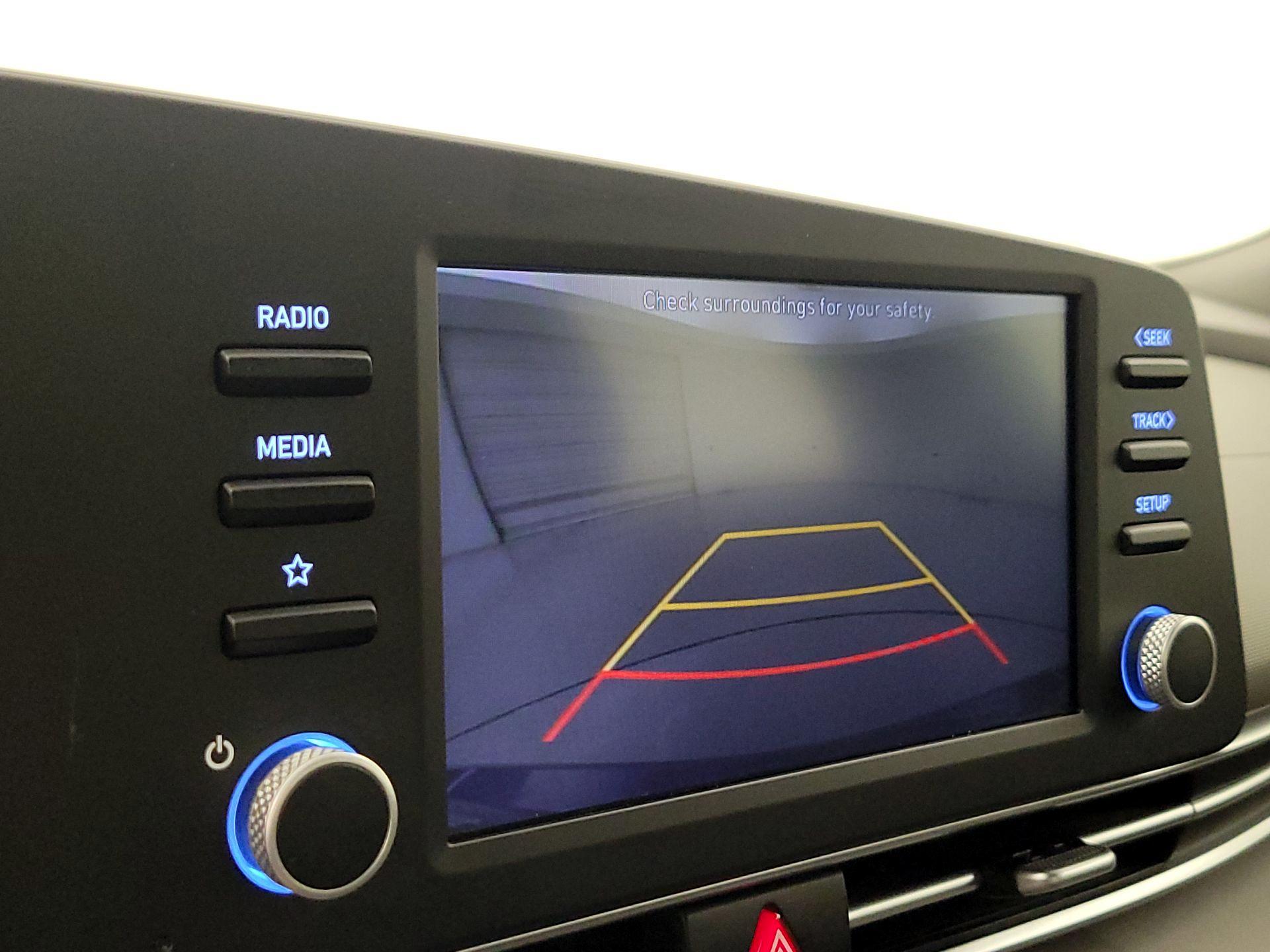 Thumbnail: 2021 Hyundai Elantra - 14