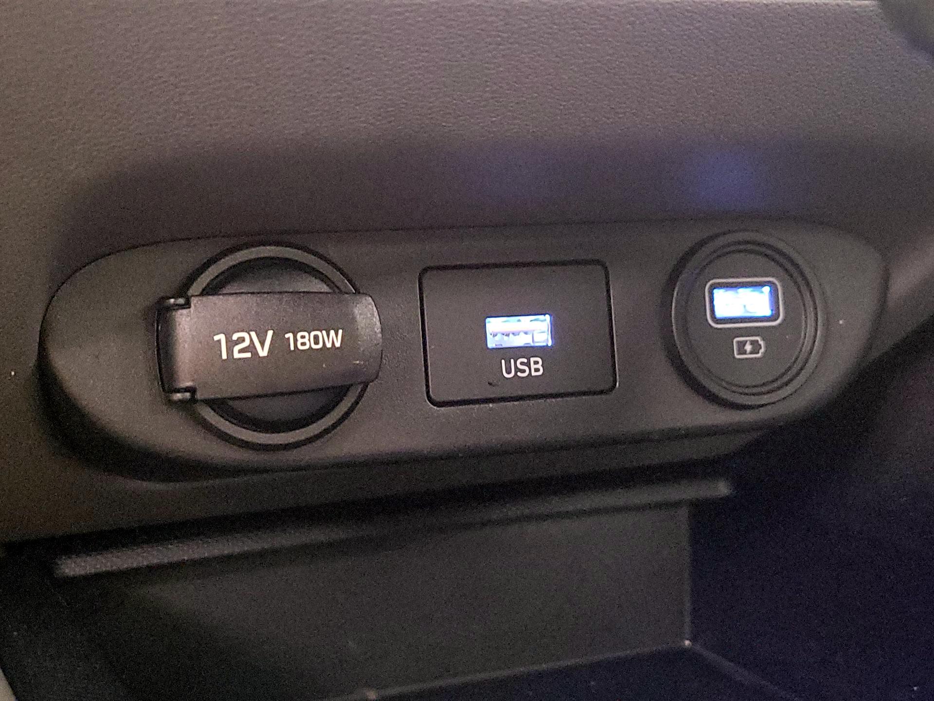 Thumbnail: 2021 Hyundai Elantra - 18