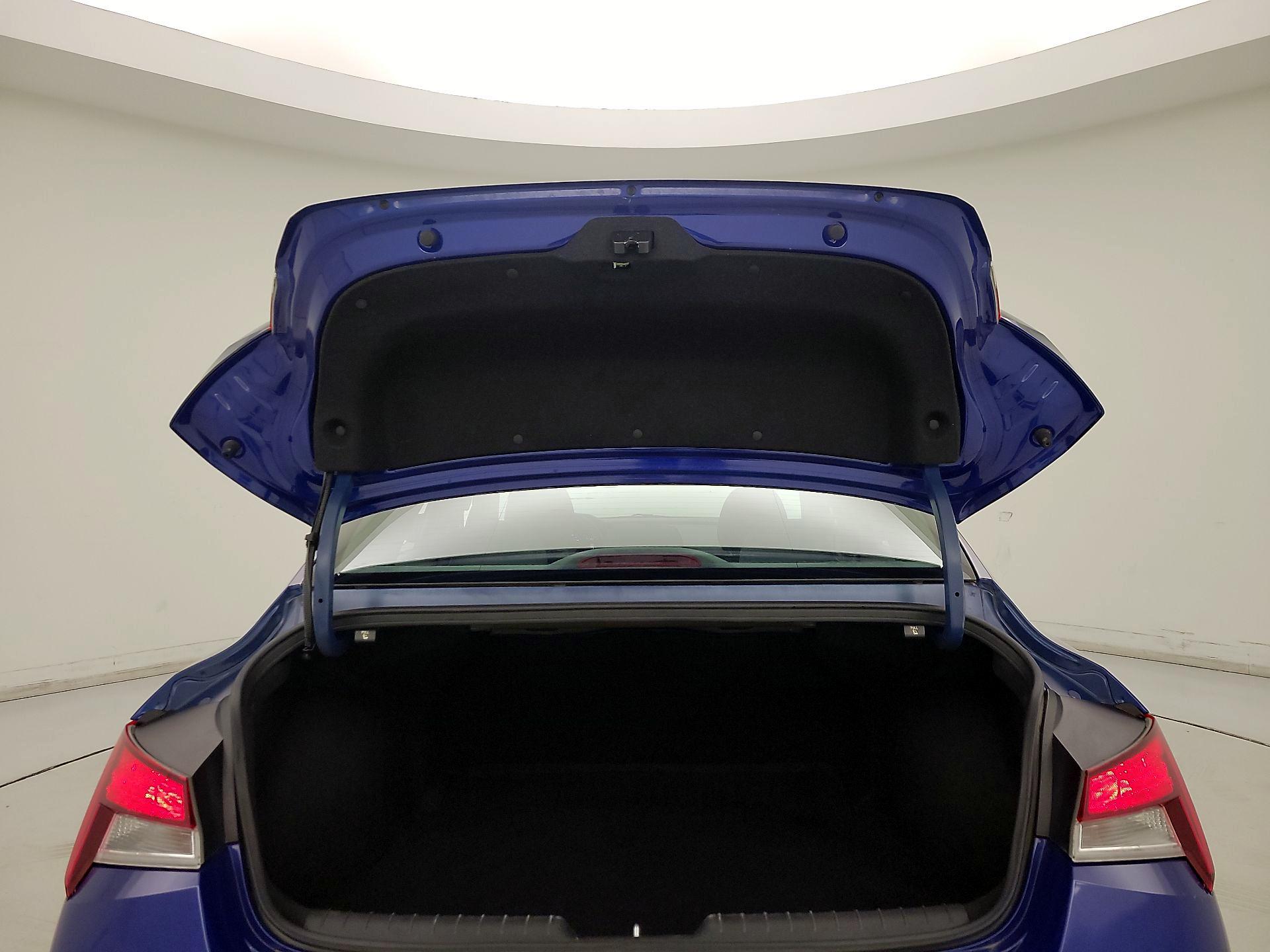 Thumbnail: 2021 Hyundai Elantra - 20