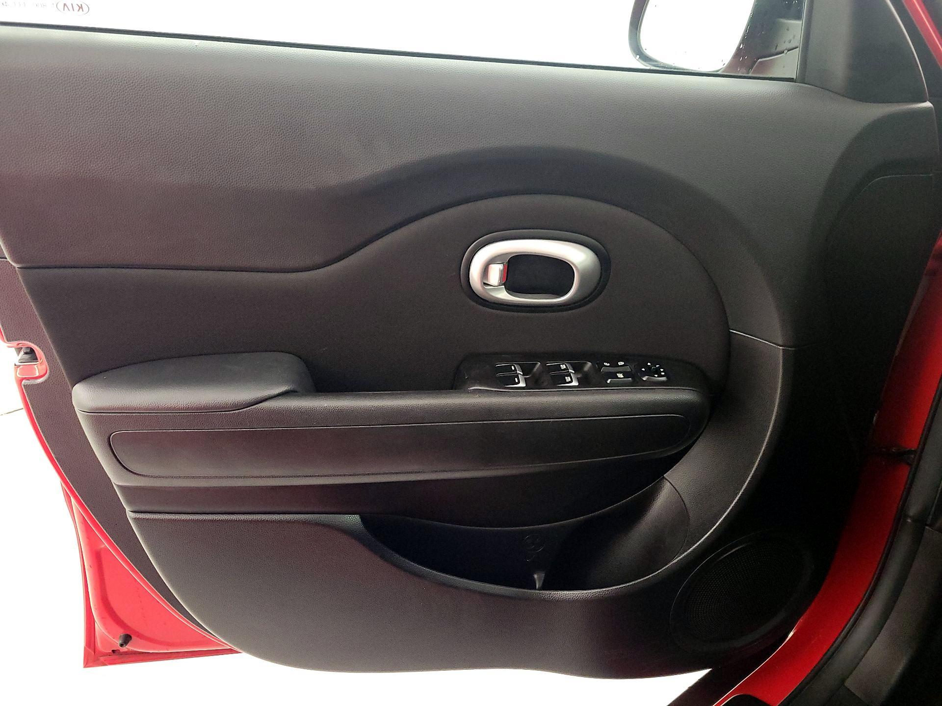 Thumbnail: 2019 Kia Soul - 12