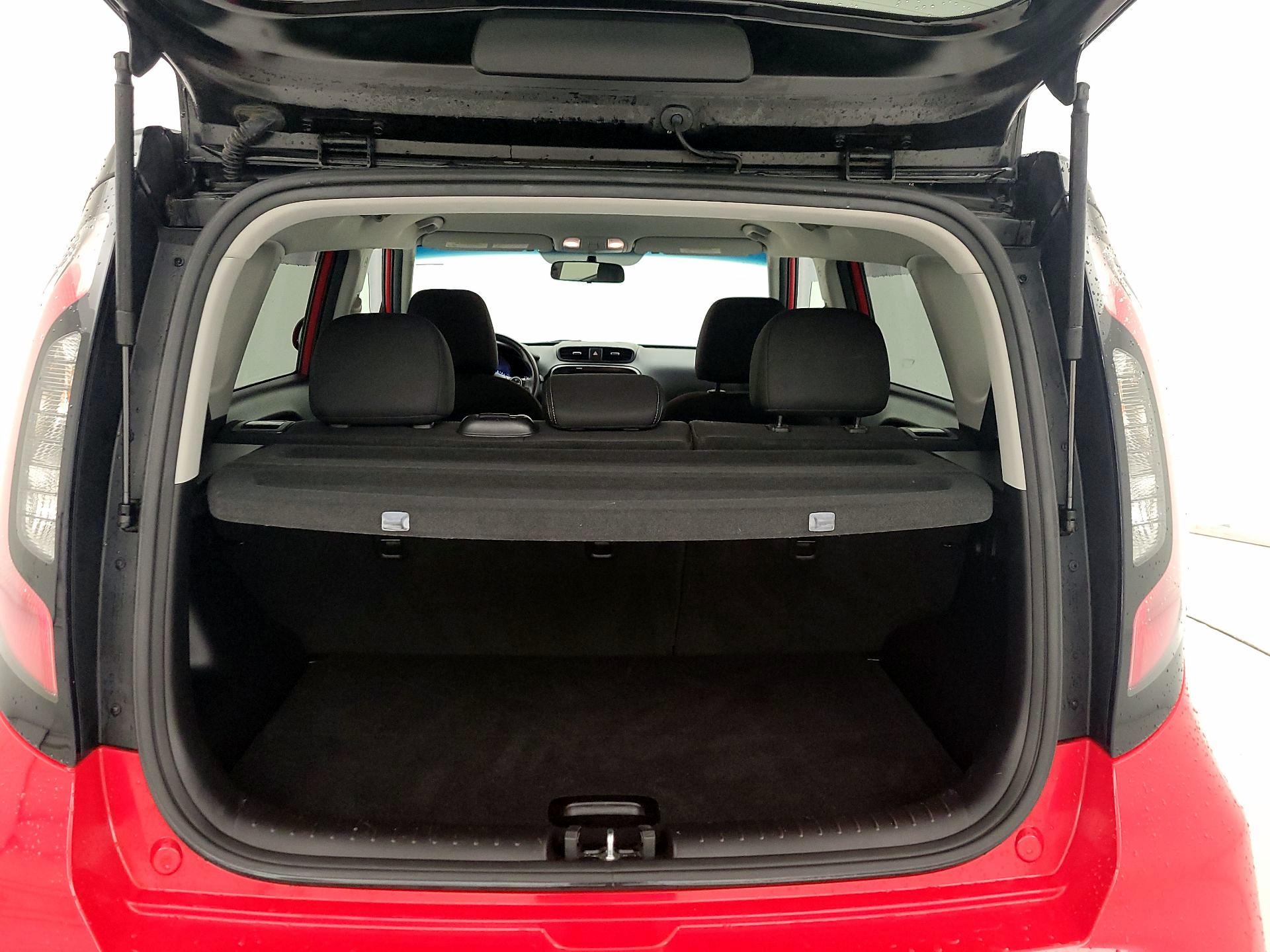 Thumbnail: 2019 Kia Soul - 19