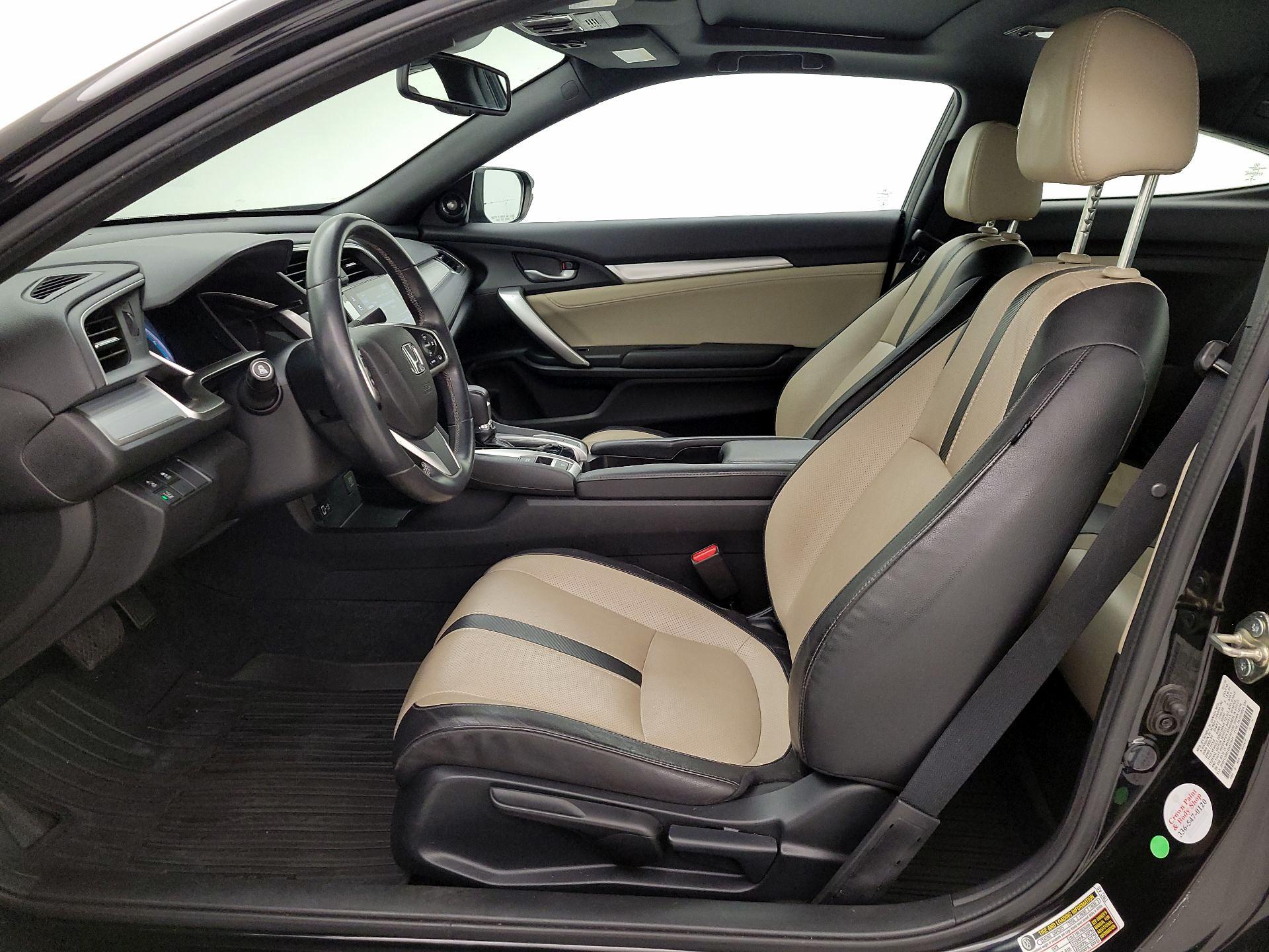 Thumbnail: 2016 Honda Civic - 11