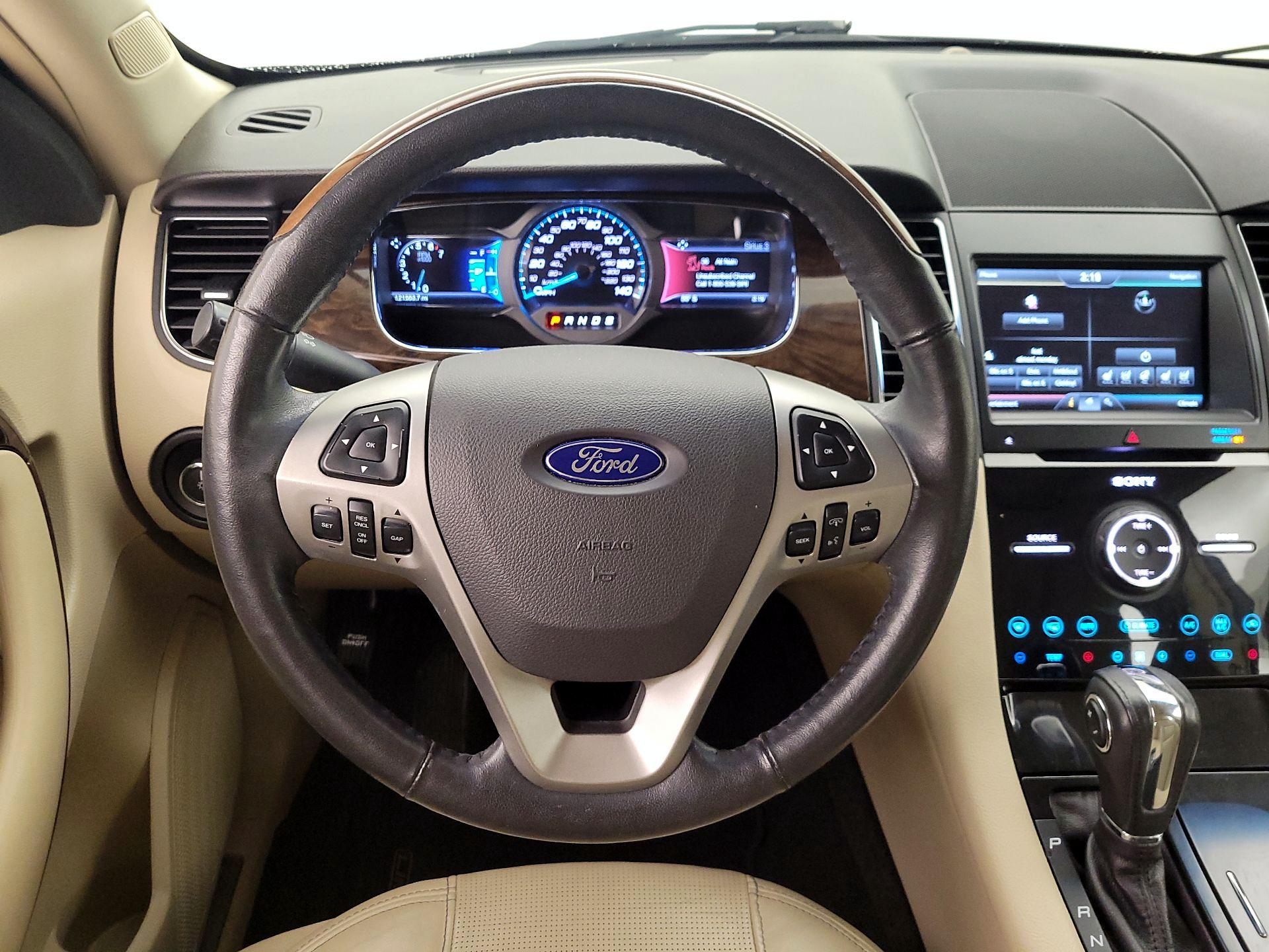 Thumbnail: 2015 Ford Taurus - 10