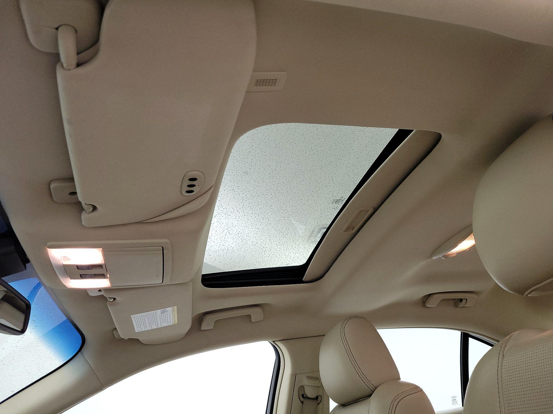 Thumbnail: 2015 Ford Taurus - 20