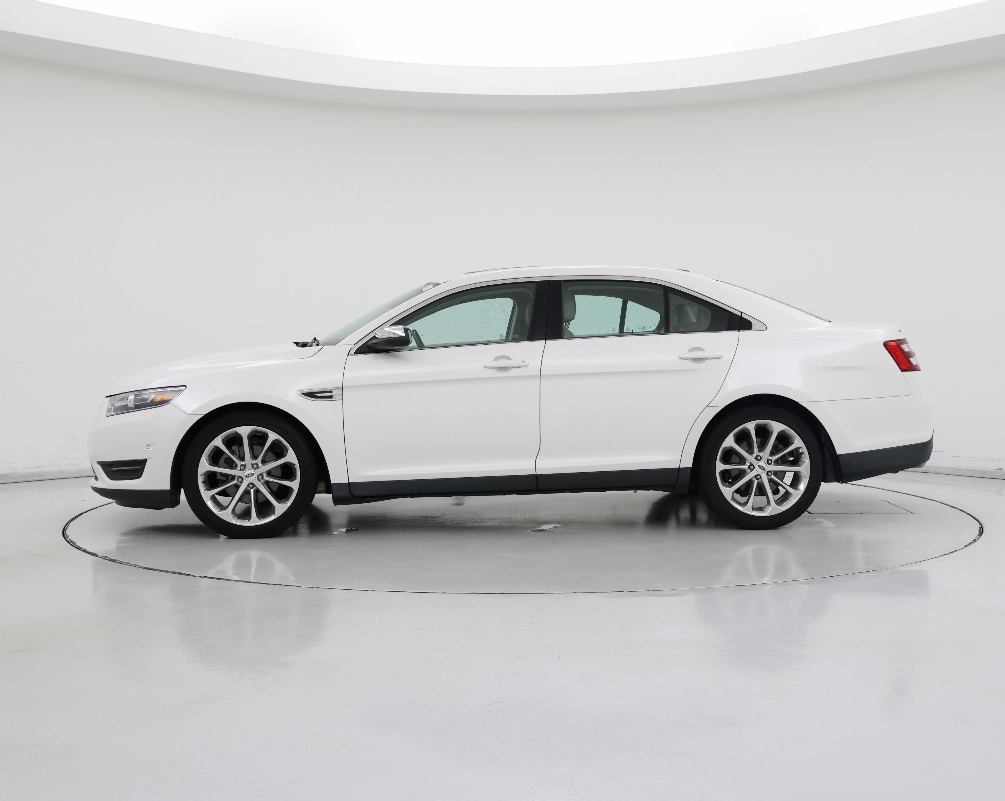 Thumbnail: 2015 Ford Taurus - 3