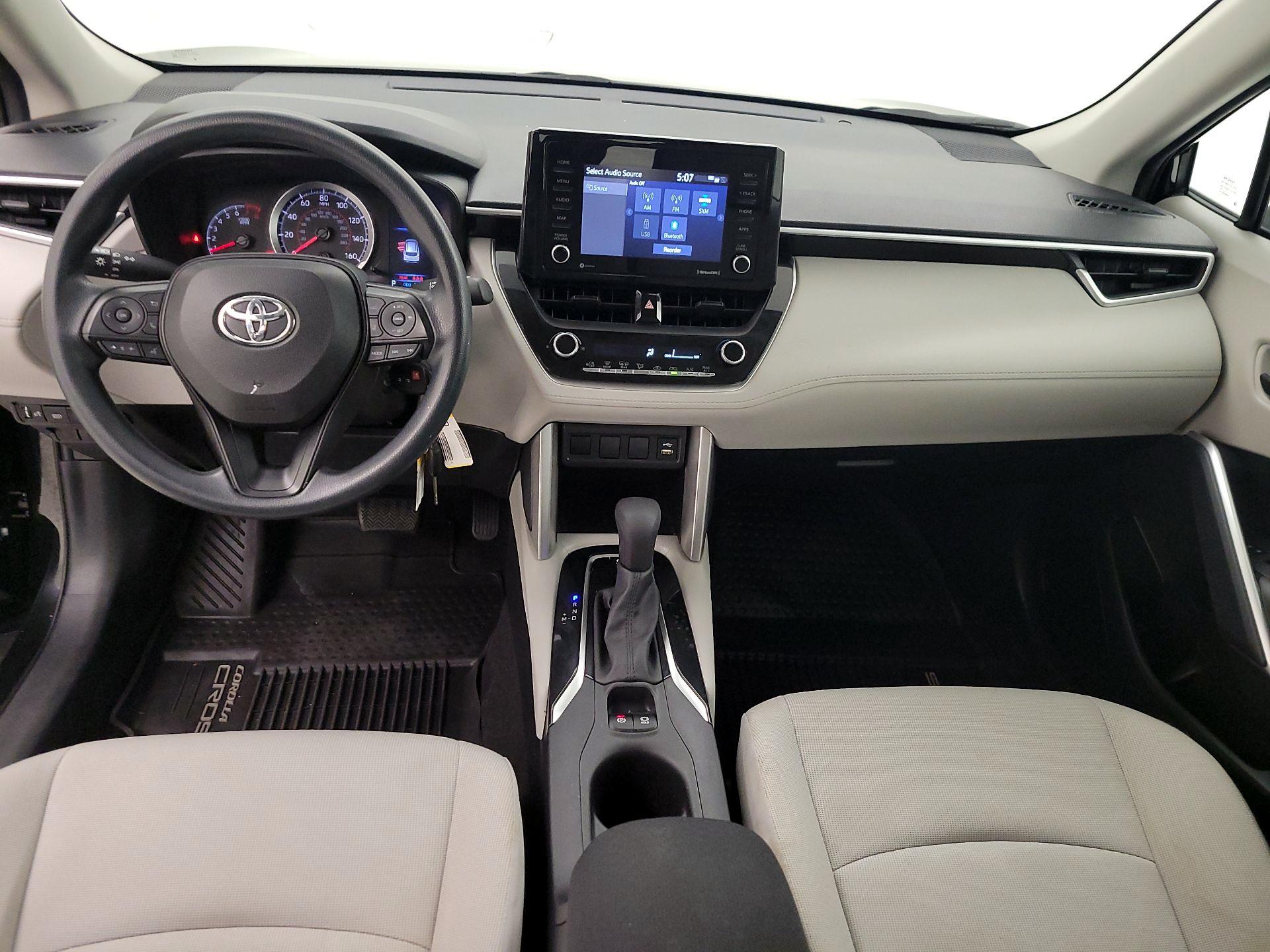 Thumbnail: 2022 Toyota Corolla Cross - 9