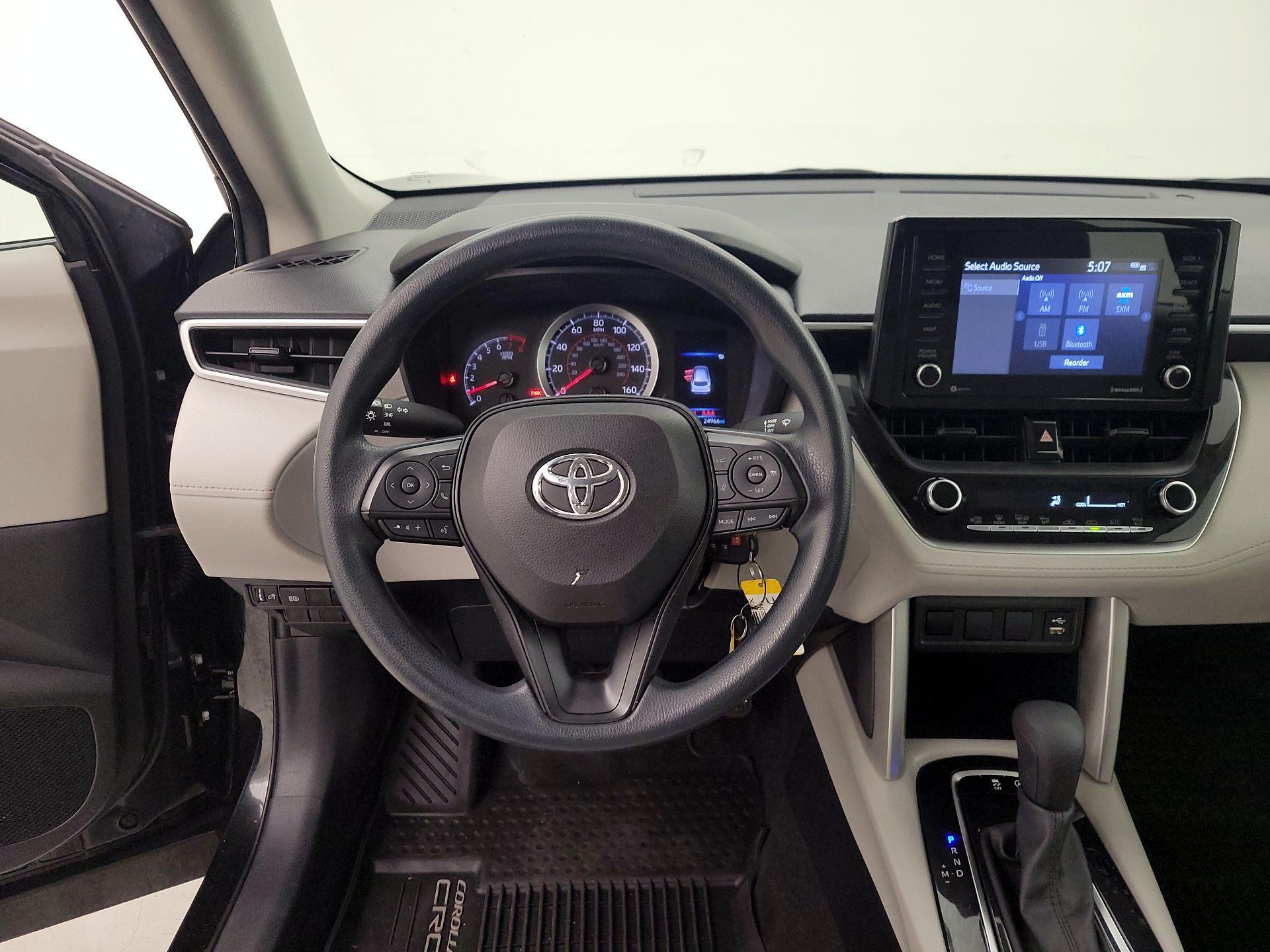 Thumbnail: 2022 Toyota Corolla Cross - 10