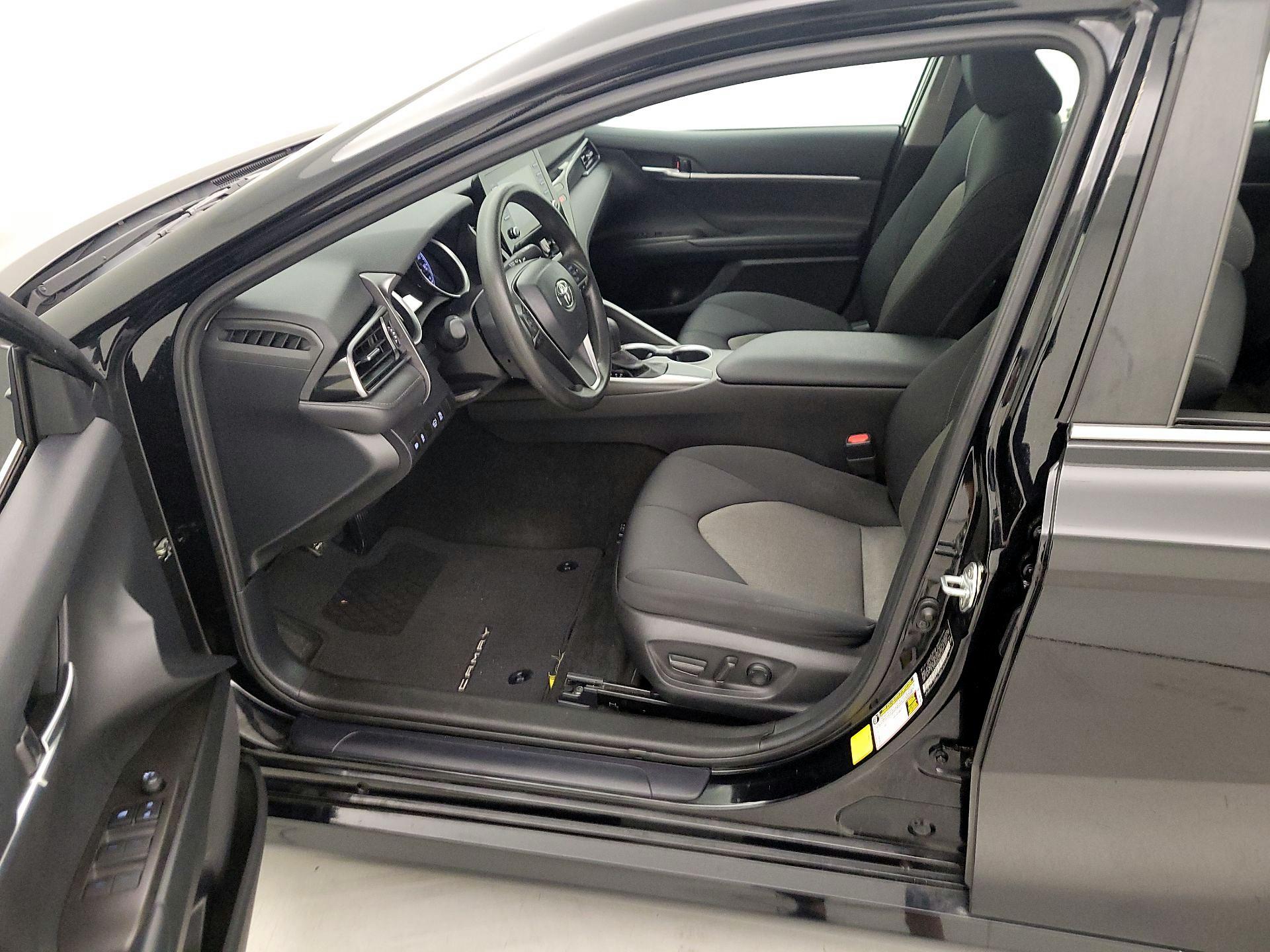 Thumbnail: 2021 Toyota Camry - 11